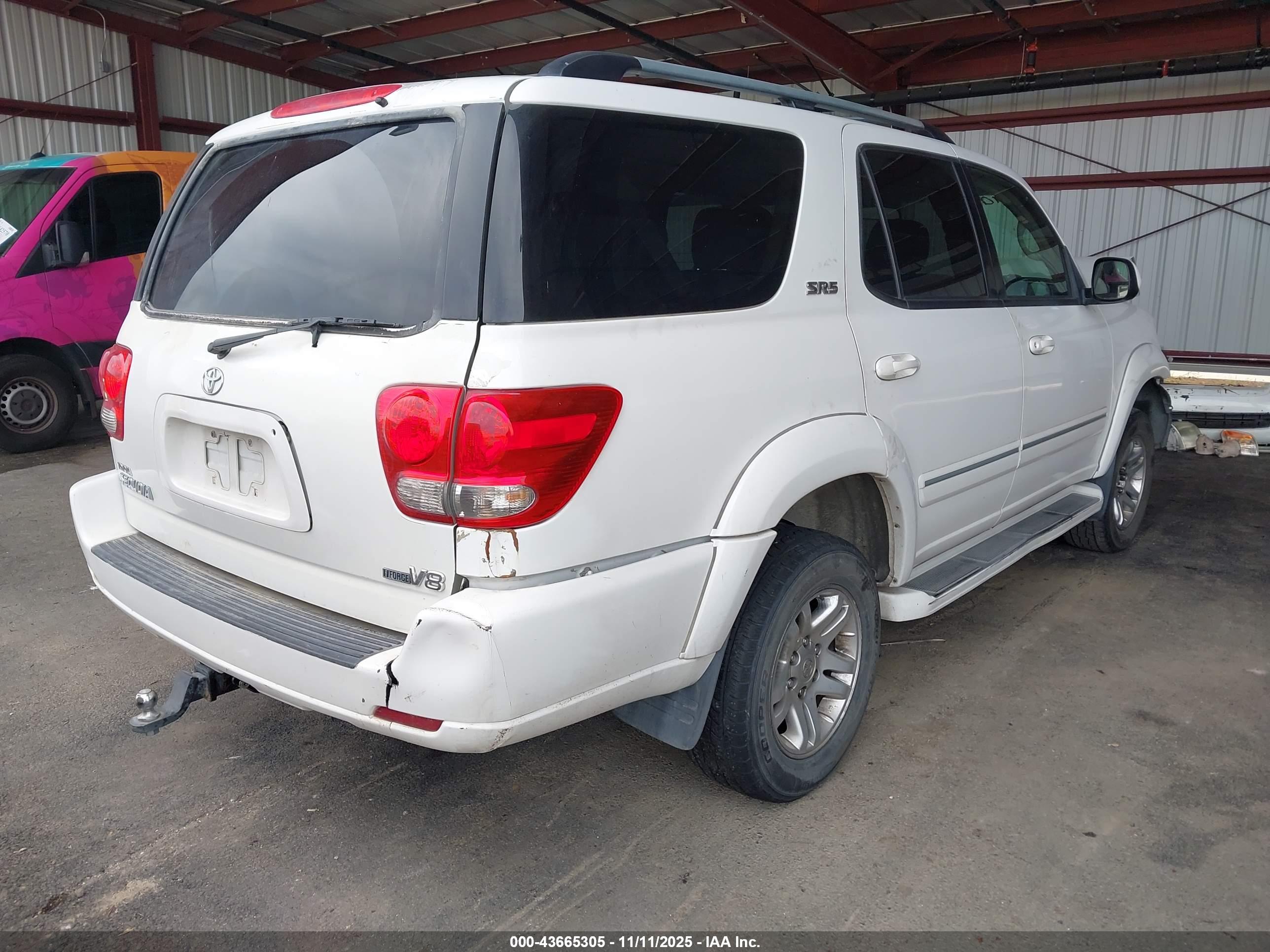 TOYOTA SEQUOIA image 4