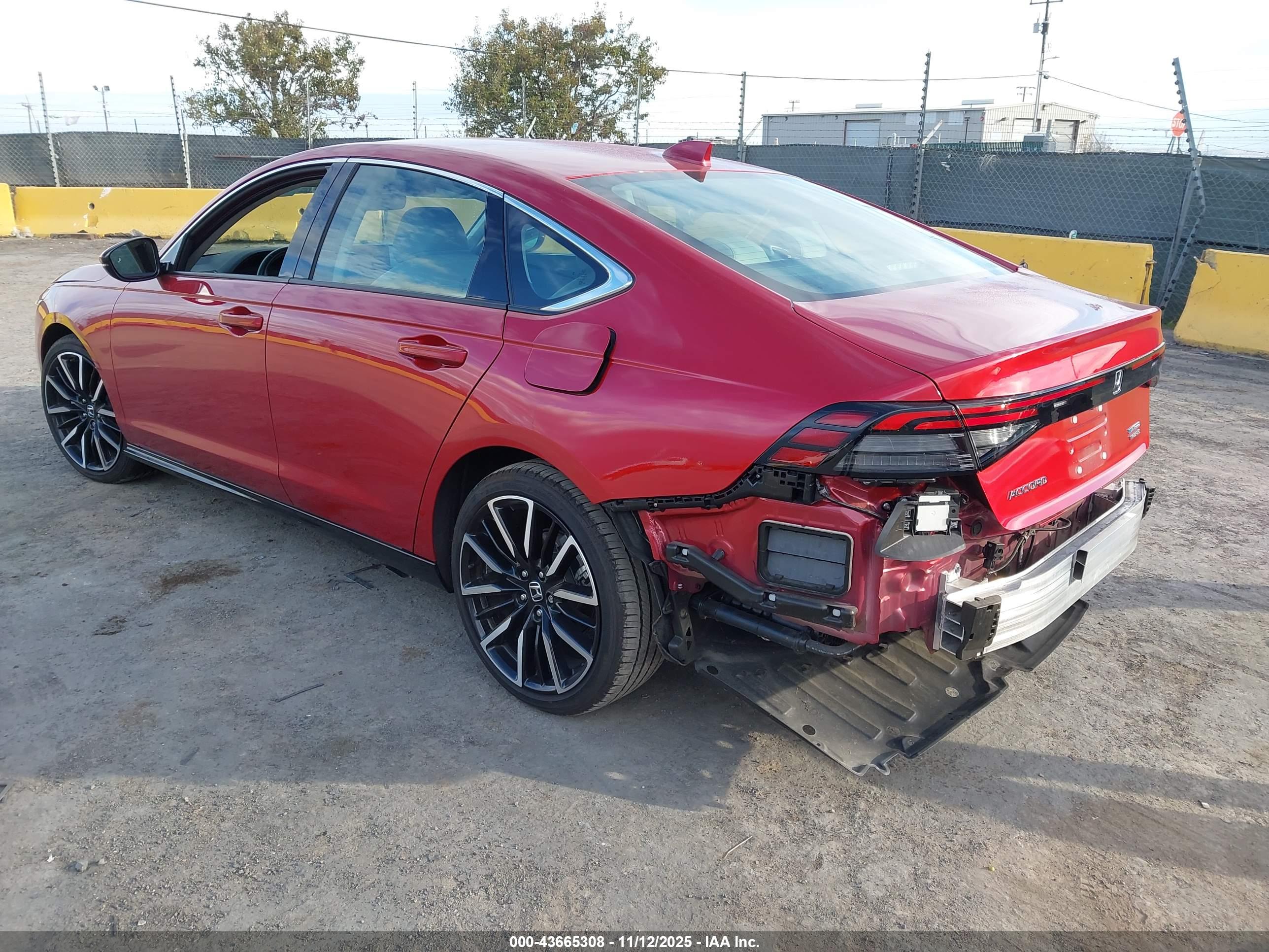 HONDA ACCORD image 3