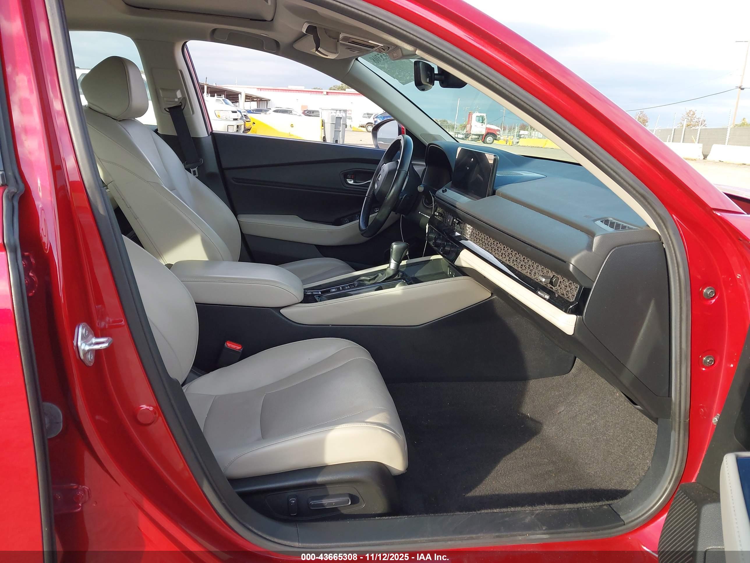 HONDA ACCORD image 5