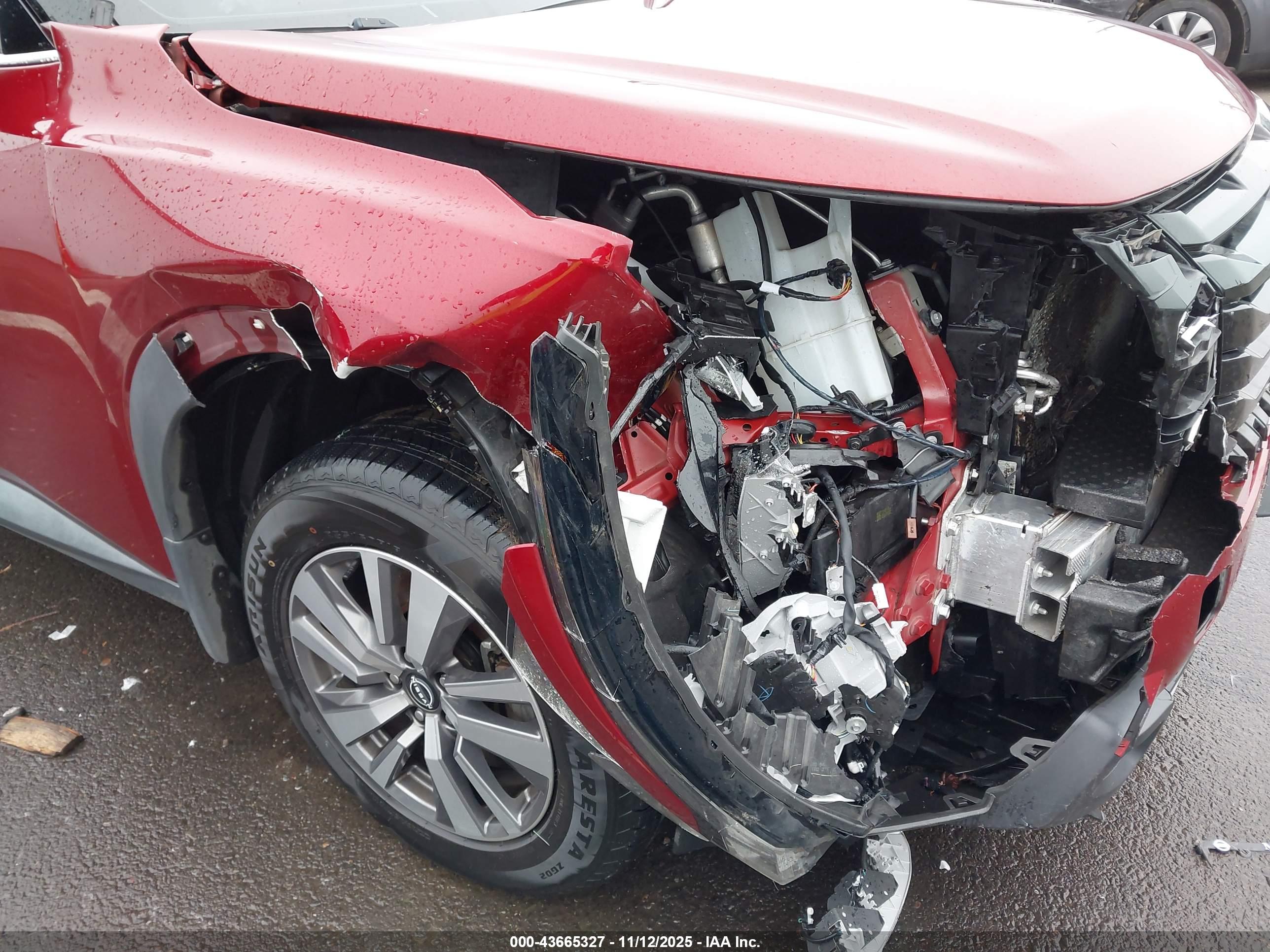 NISSAN PATHFINDER image 6