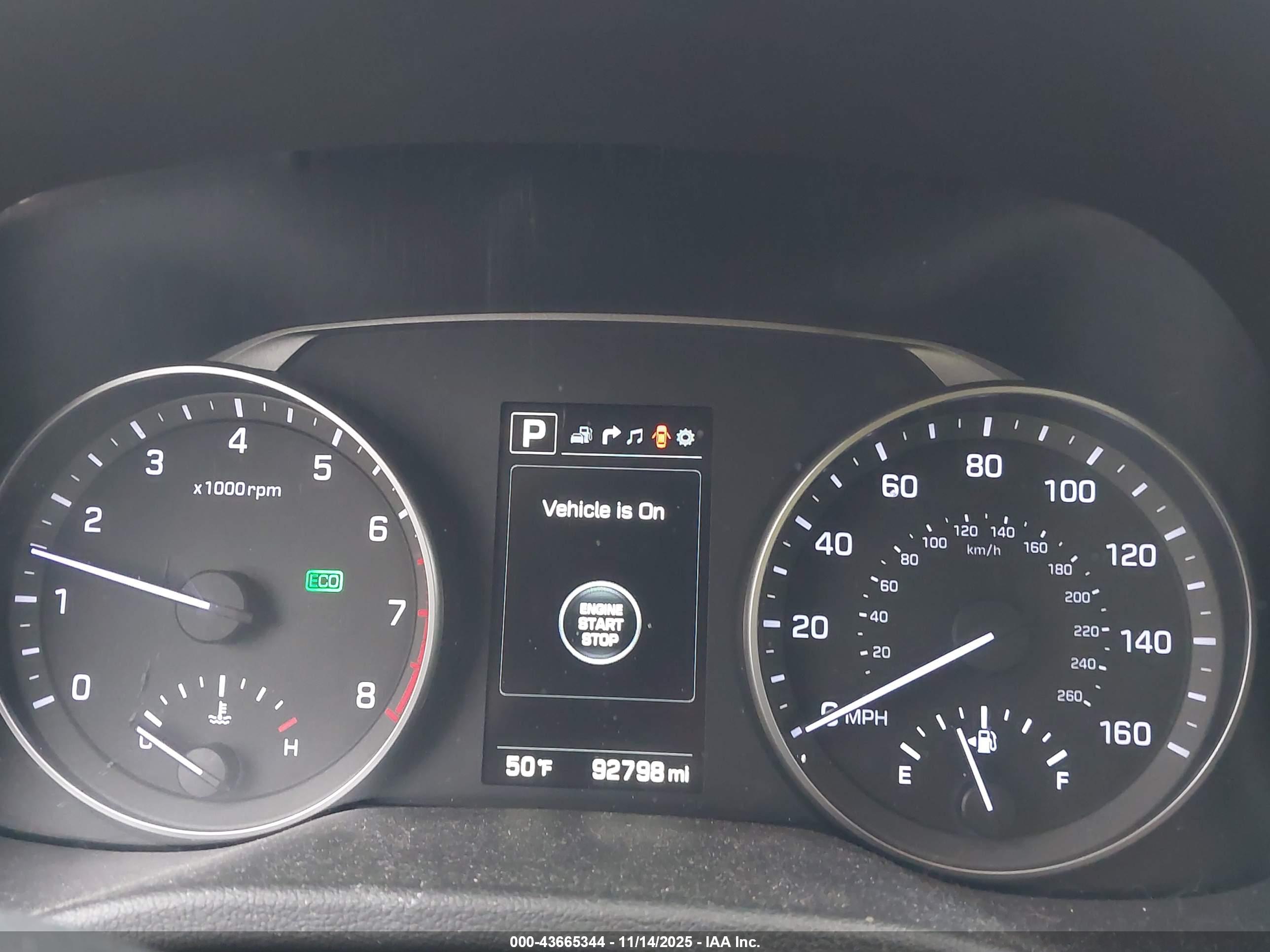 HYUNDAI ELANTRA image 7