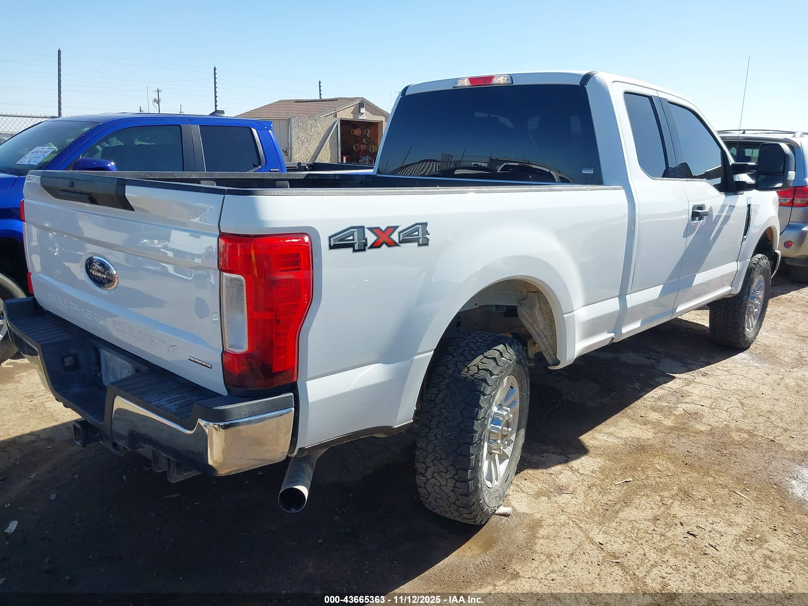 FORD F-250 image 4