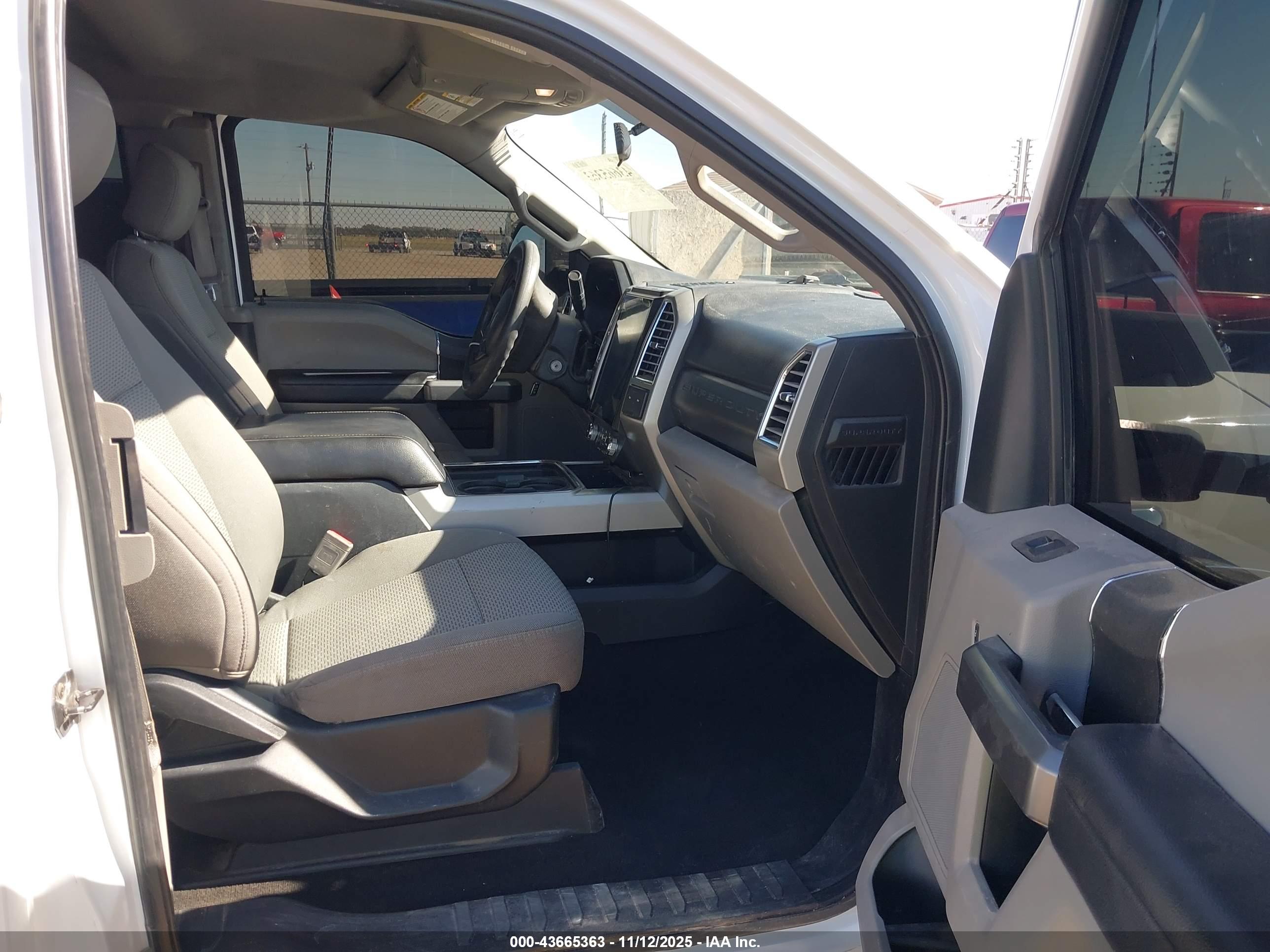 FORD F-250 image 5