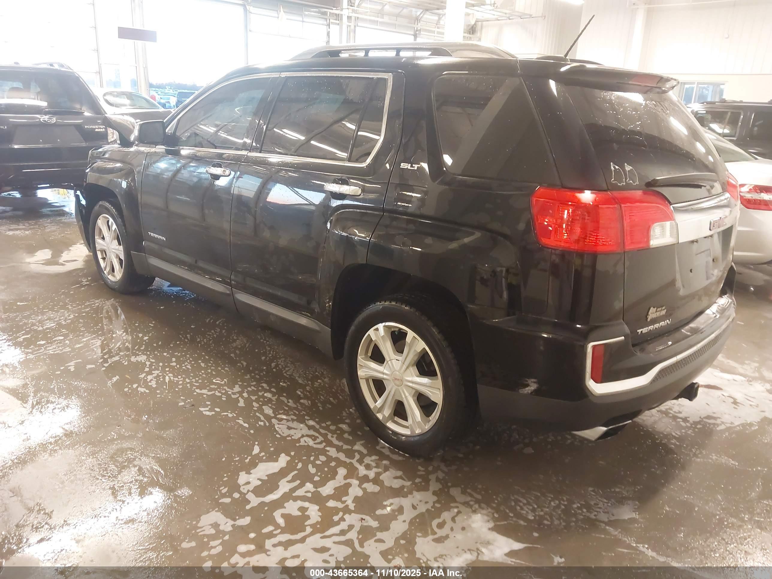 GMC TERRAIN image 3