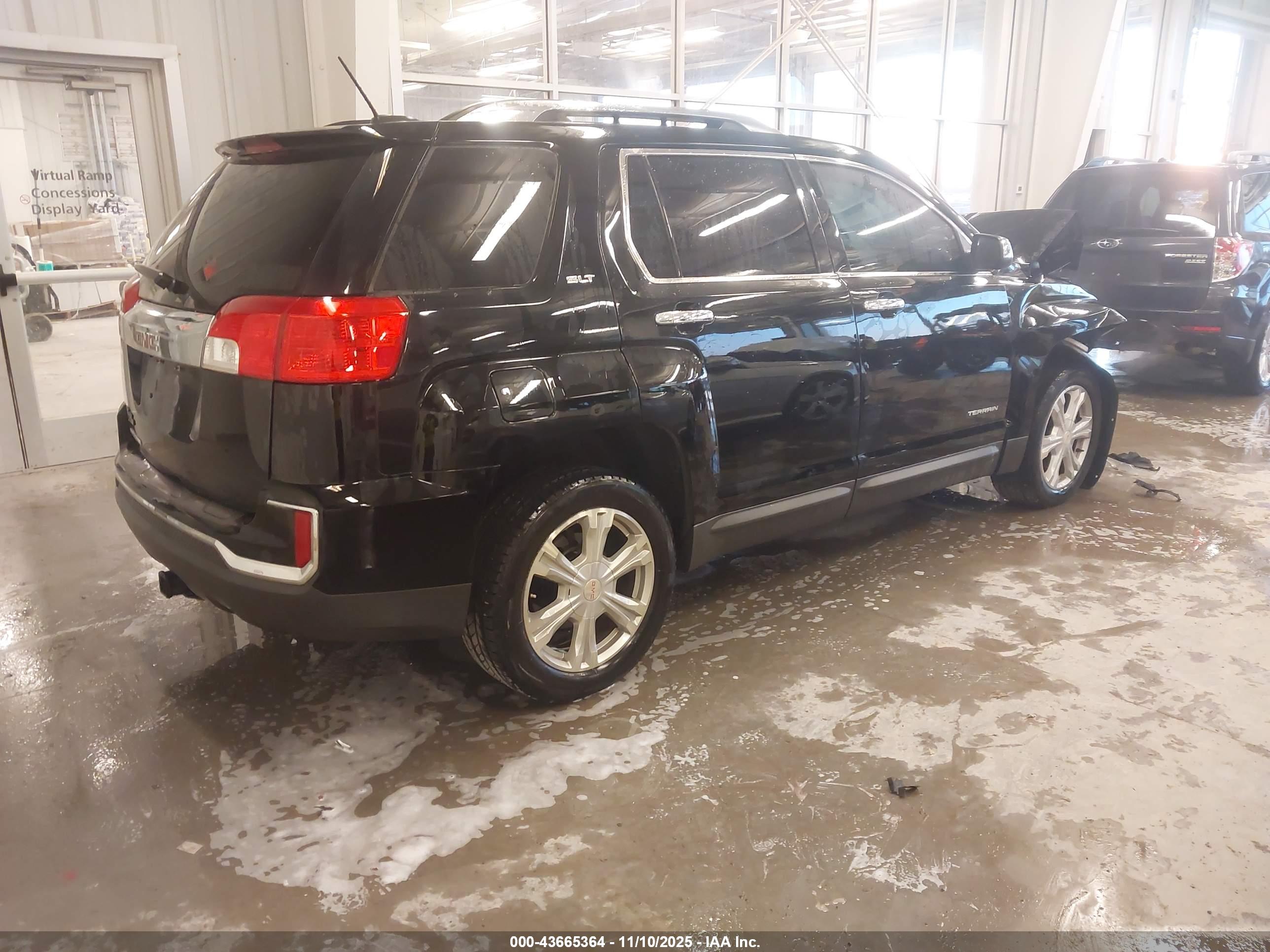 GMC TERRAIN image 4