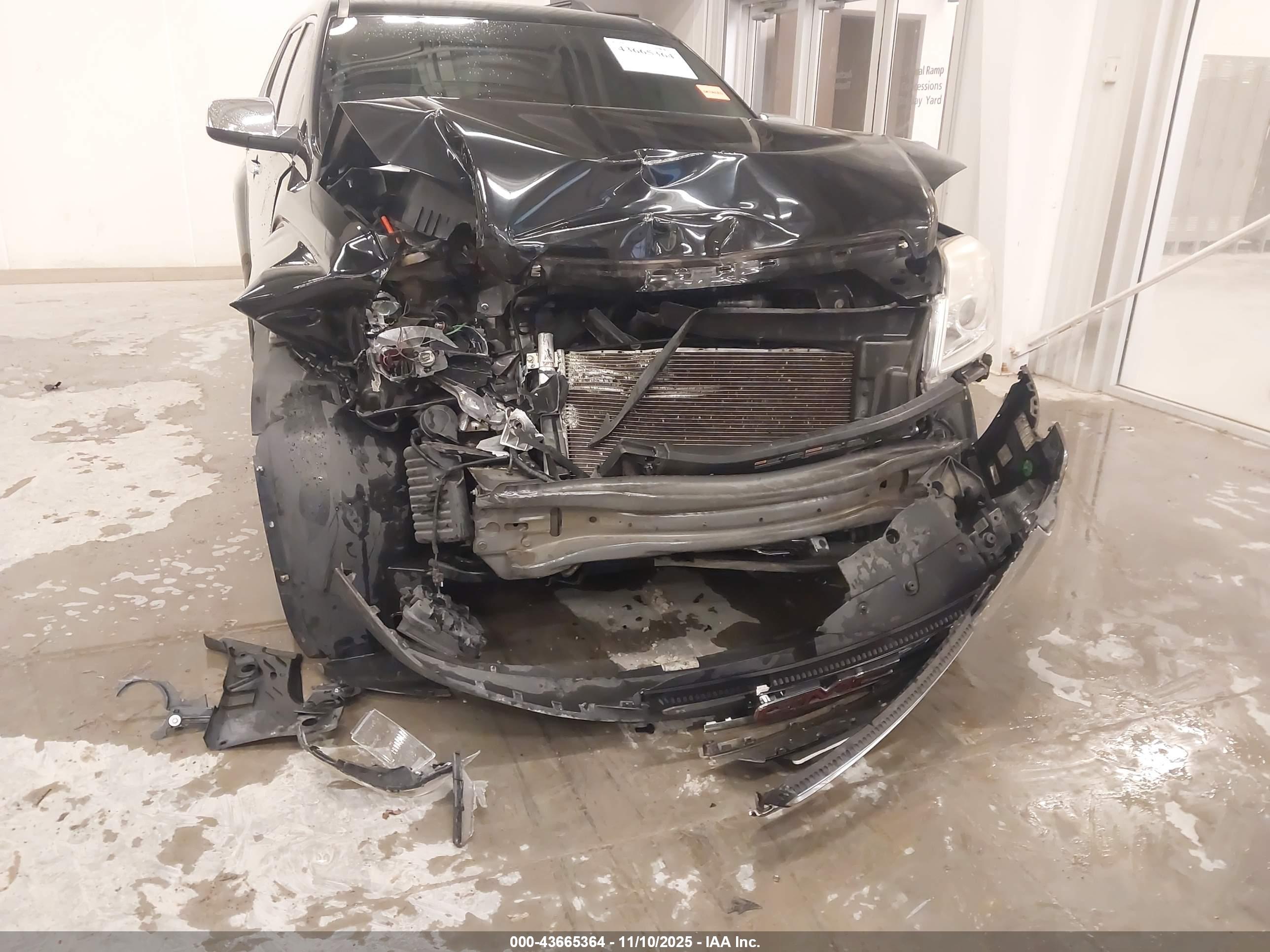 GMC TERRAIN image 6