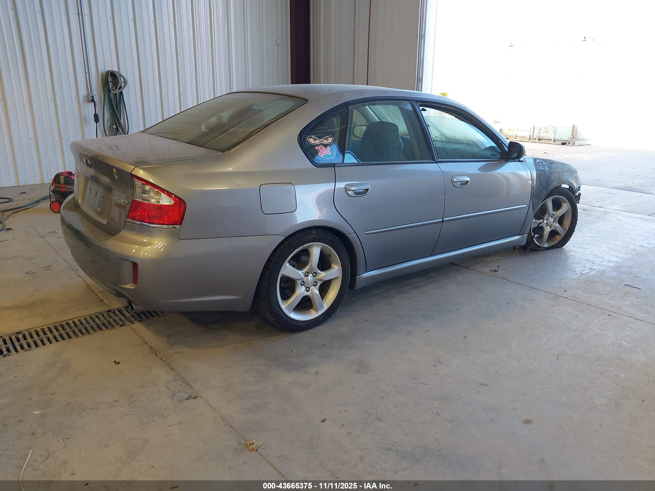 SUBARU LEGACY image 4
