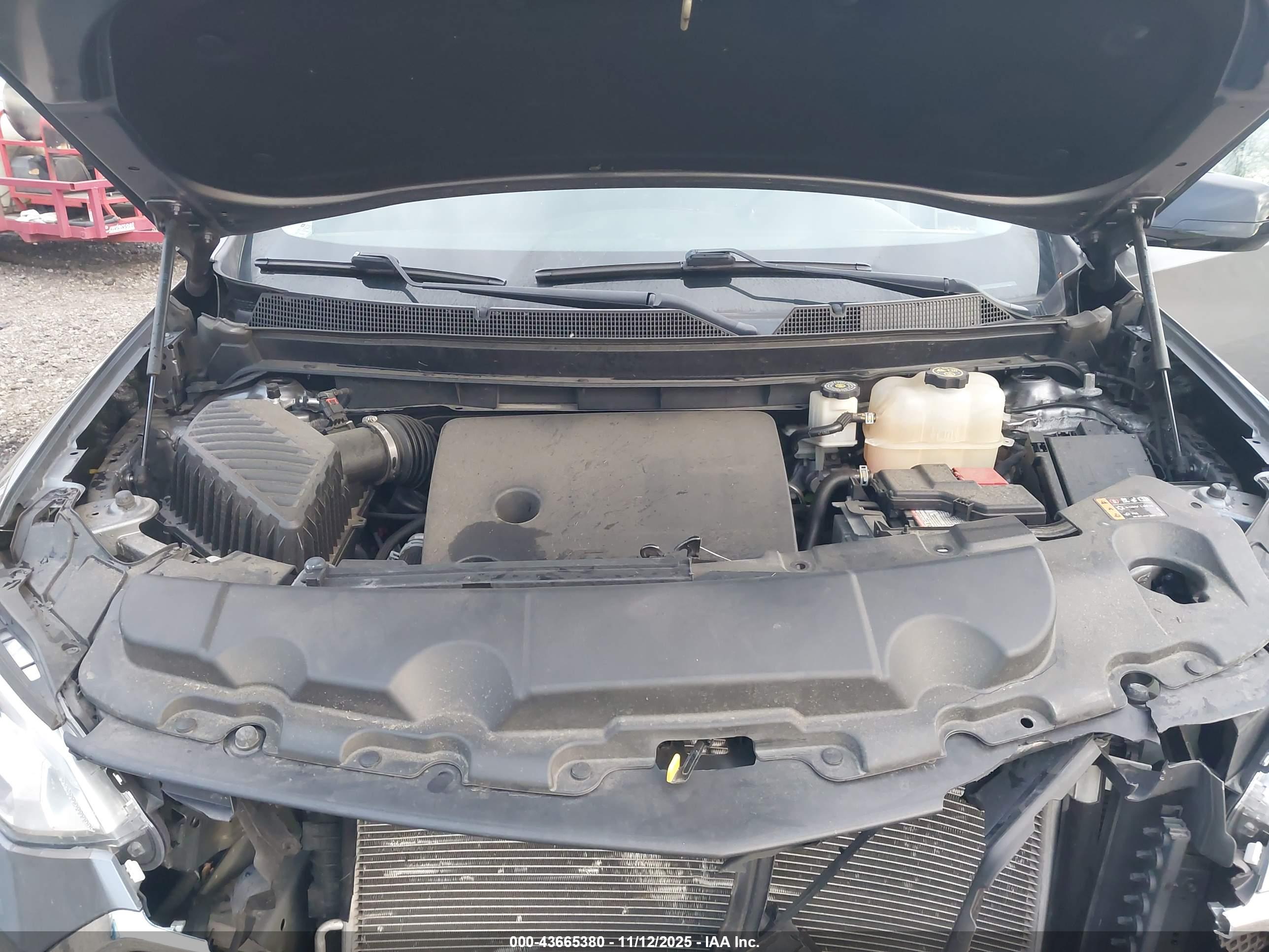 CHEVROLET TRAVERSE image 10