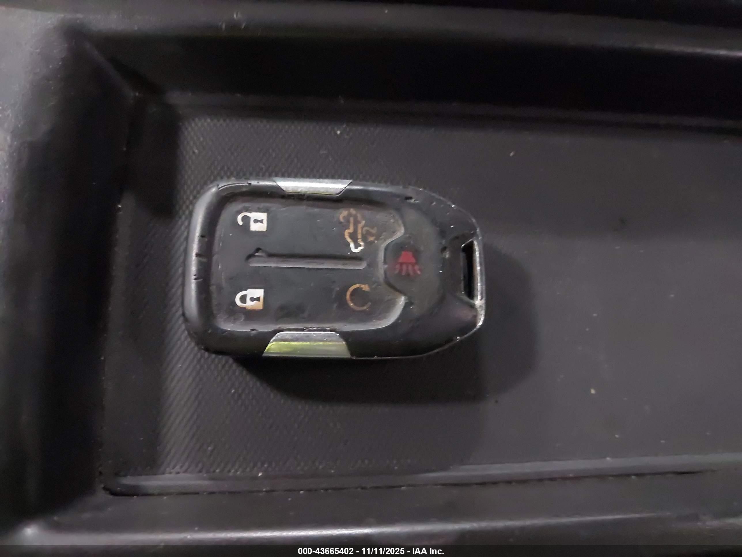 GMC SIERRA image 11