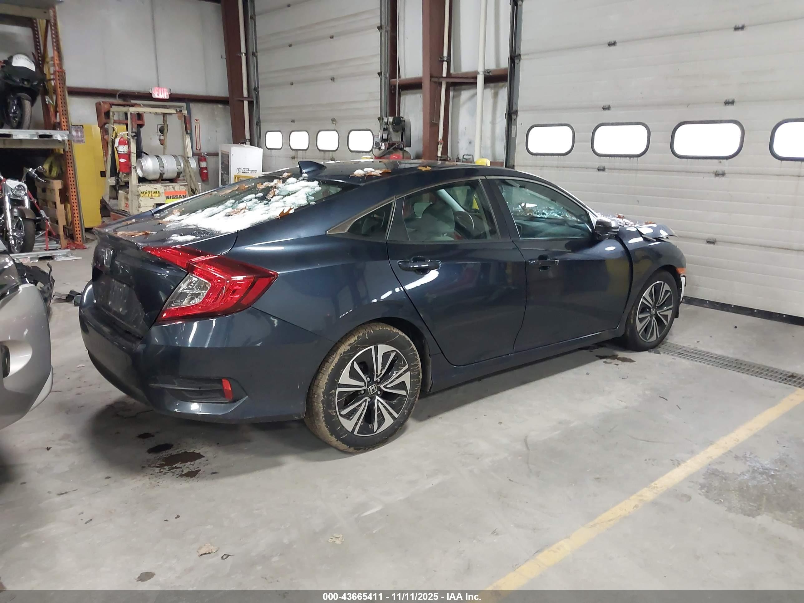 HONDA CIVIC image 4