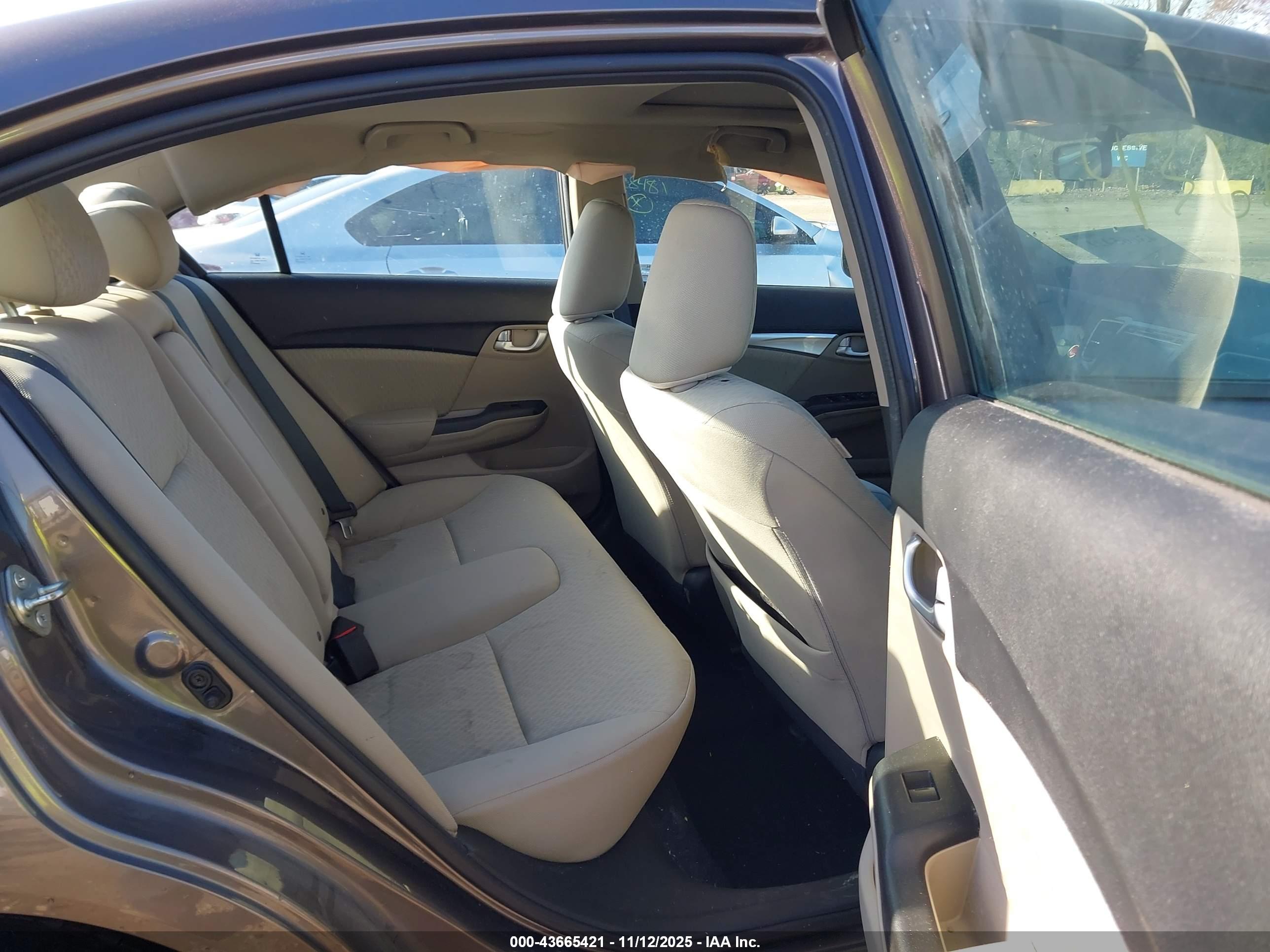 HONDA CIVIC image 8