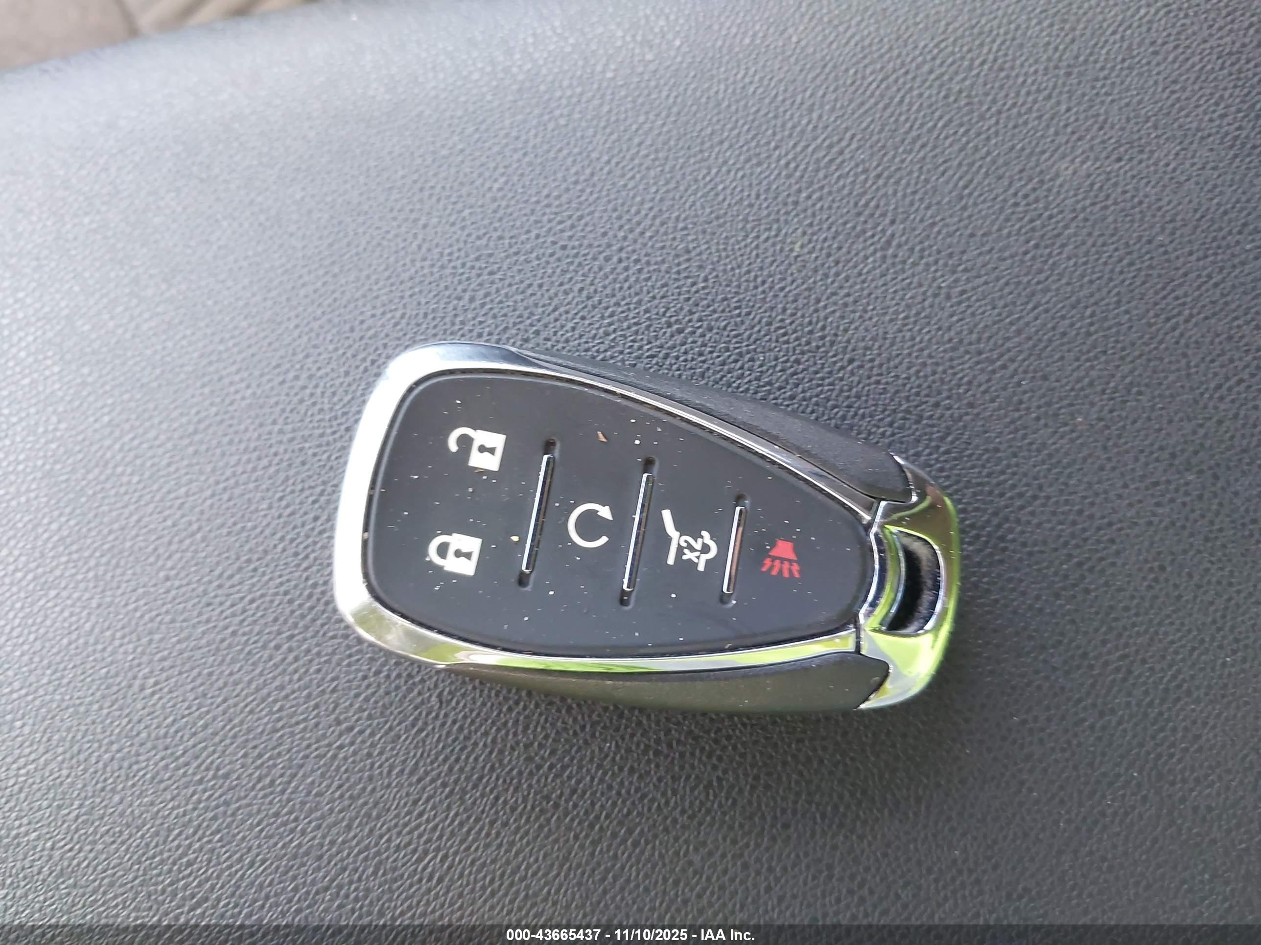 CHEVROLET EQUINOX image 11