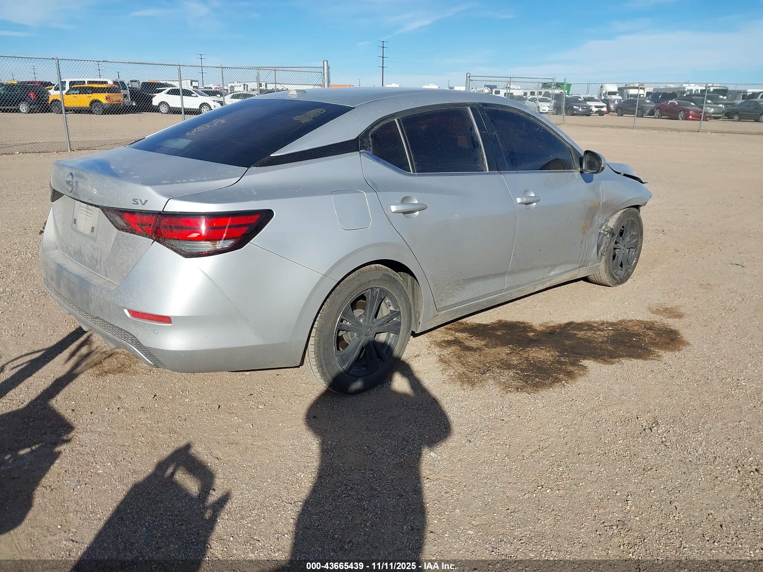 NISSAN SENTRA image 4
