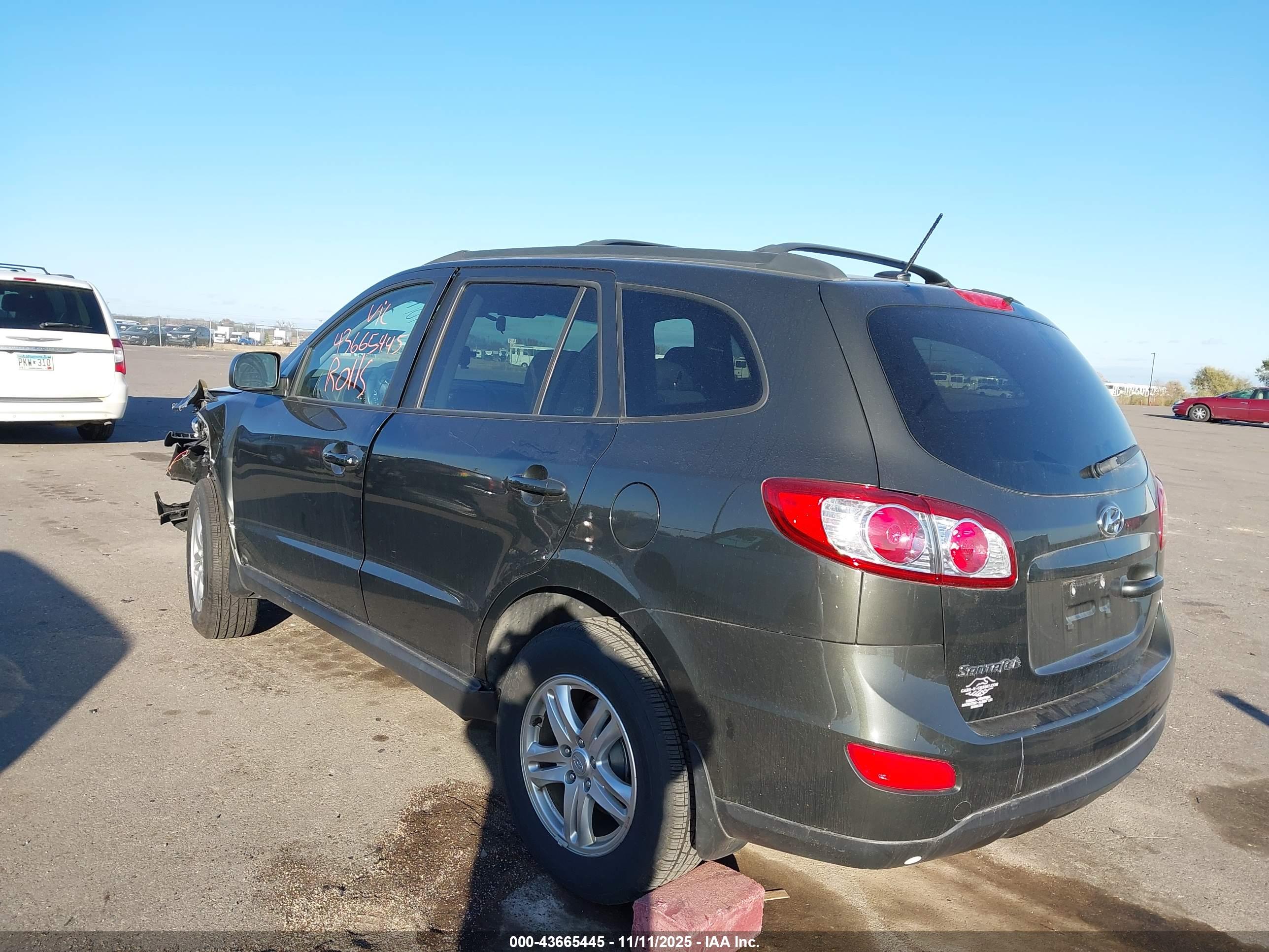 HYUNDAI SANTA image 3