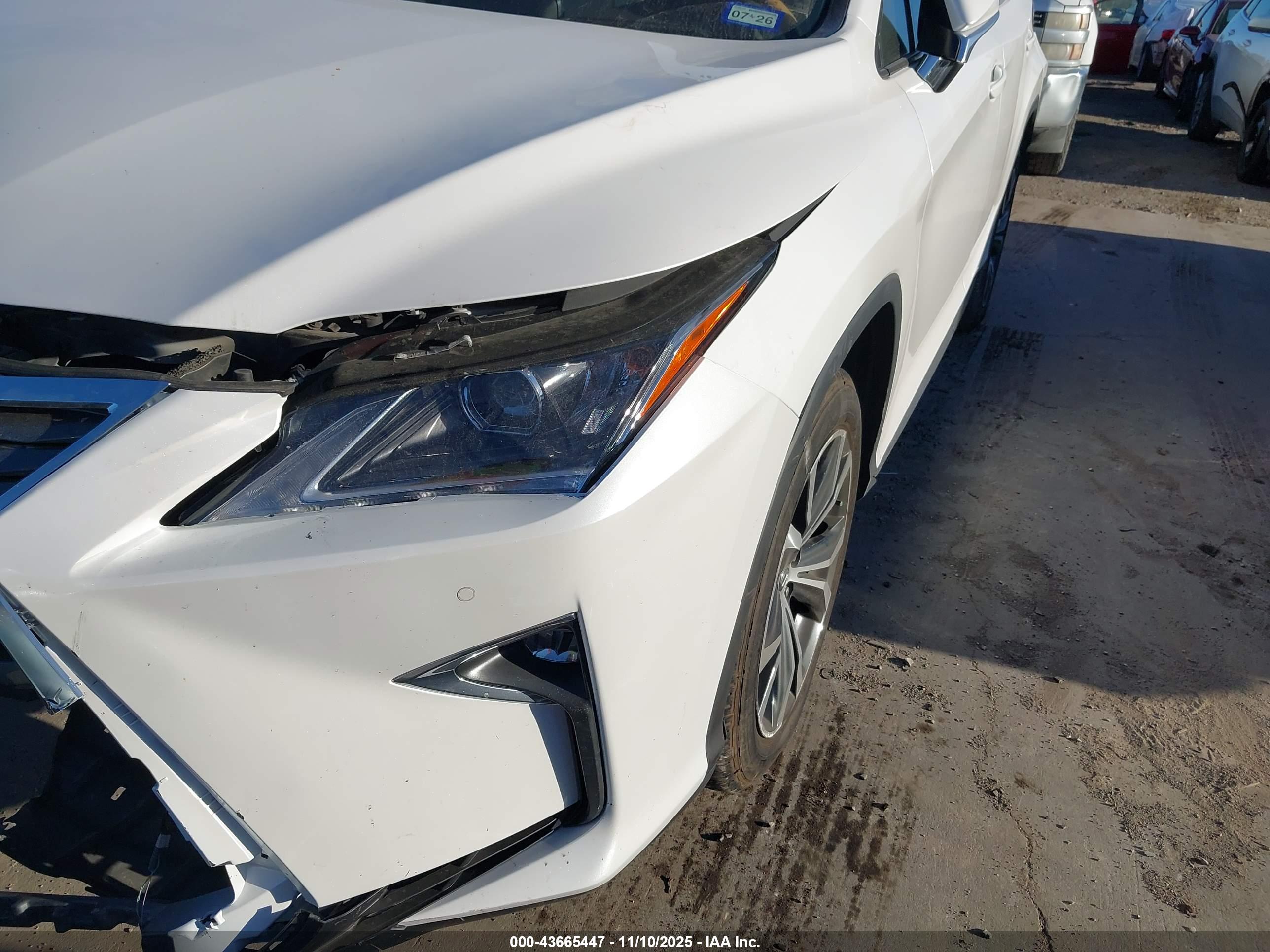 LEXUS RX image 6