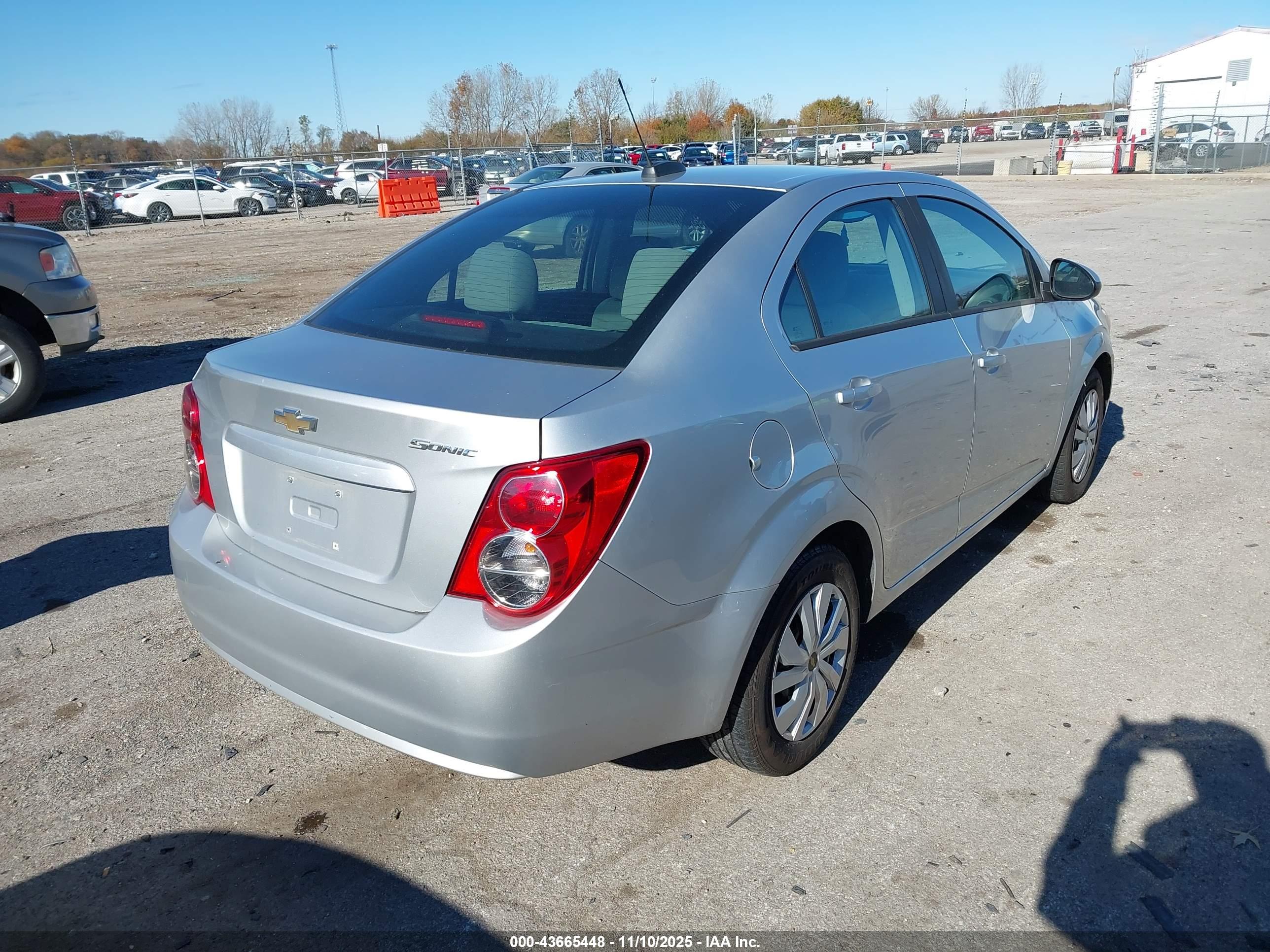 CHEVROLET SONIC image 4