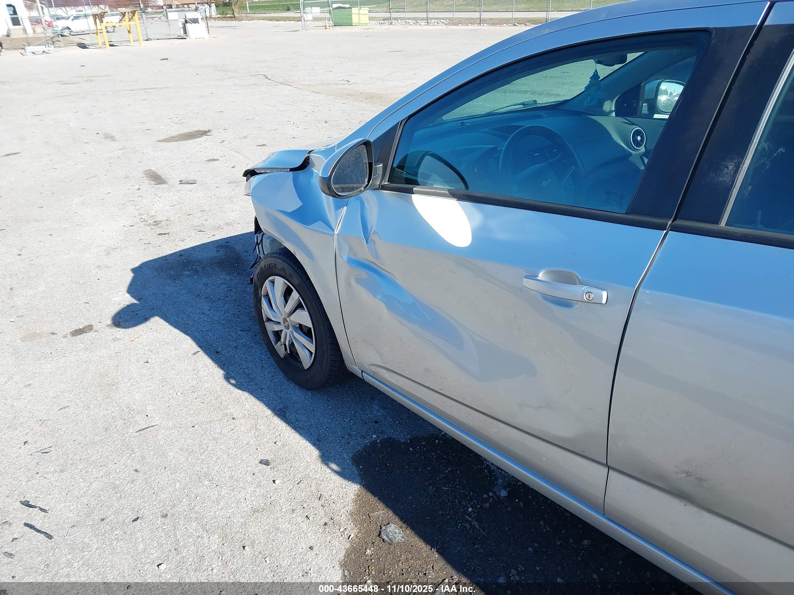 CHEVROLET SONIC image 6