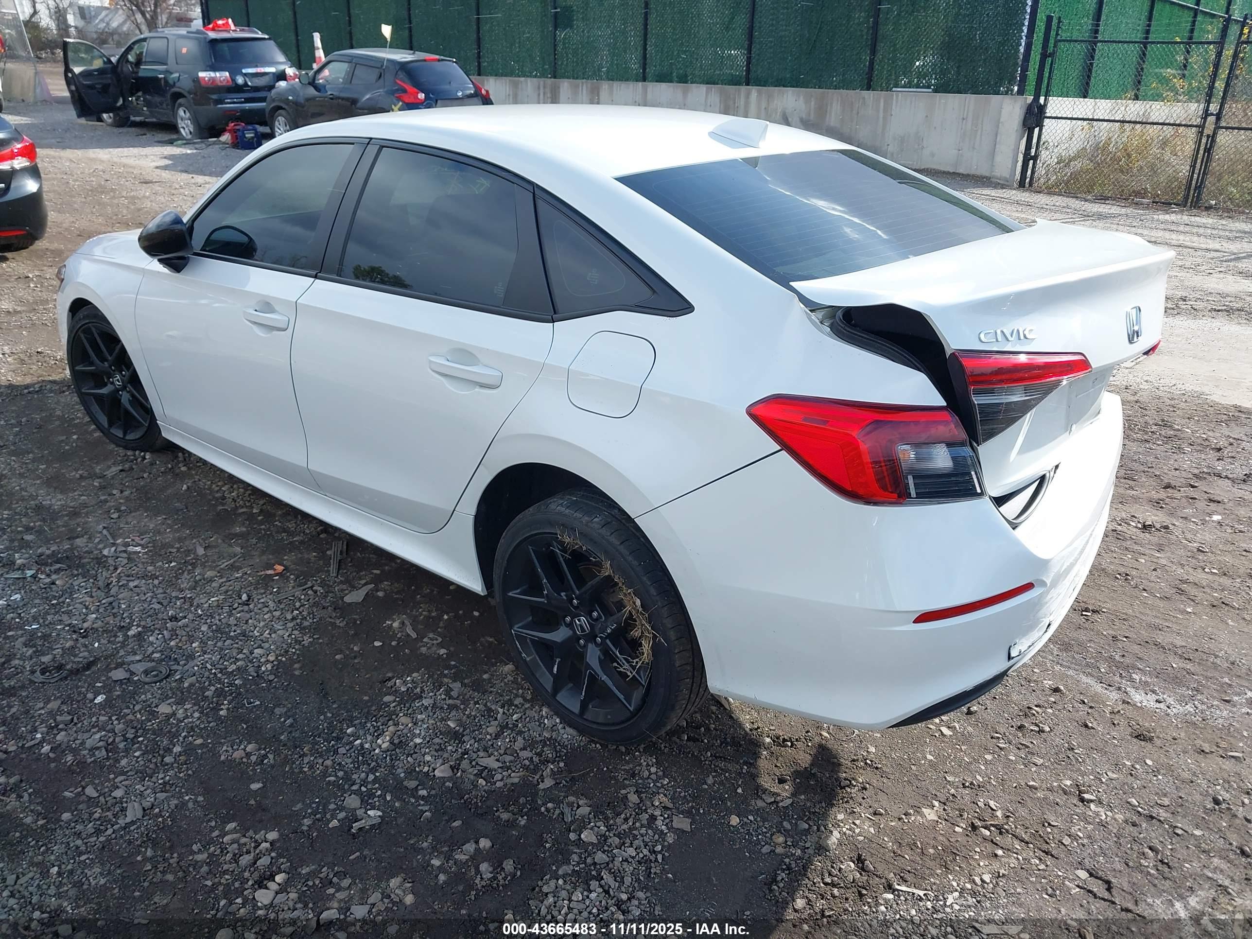 HONDA CIVIC image 3
