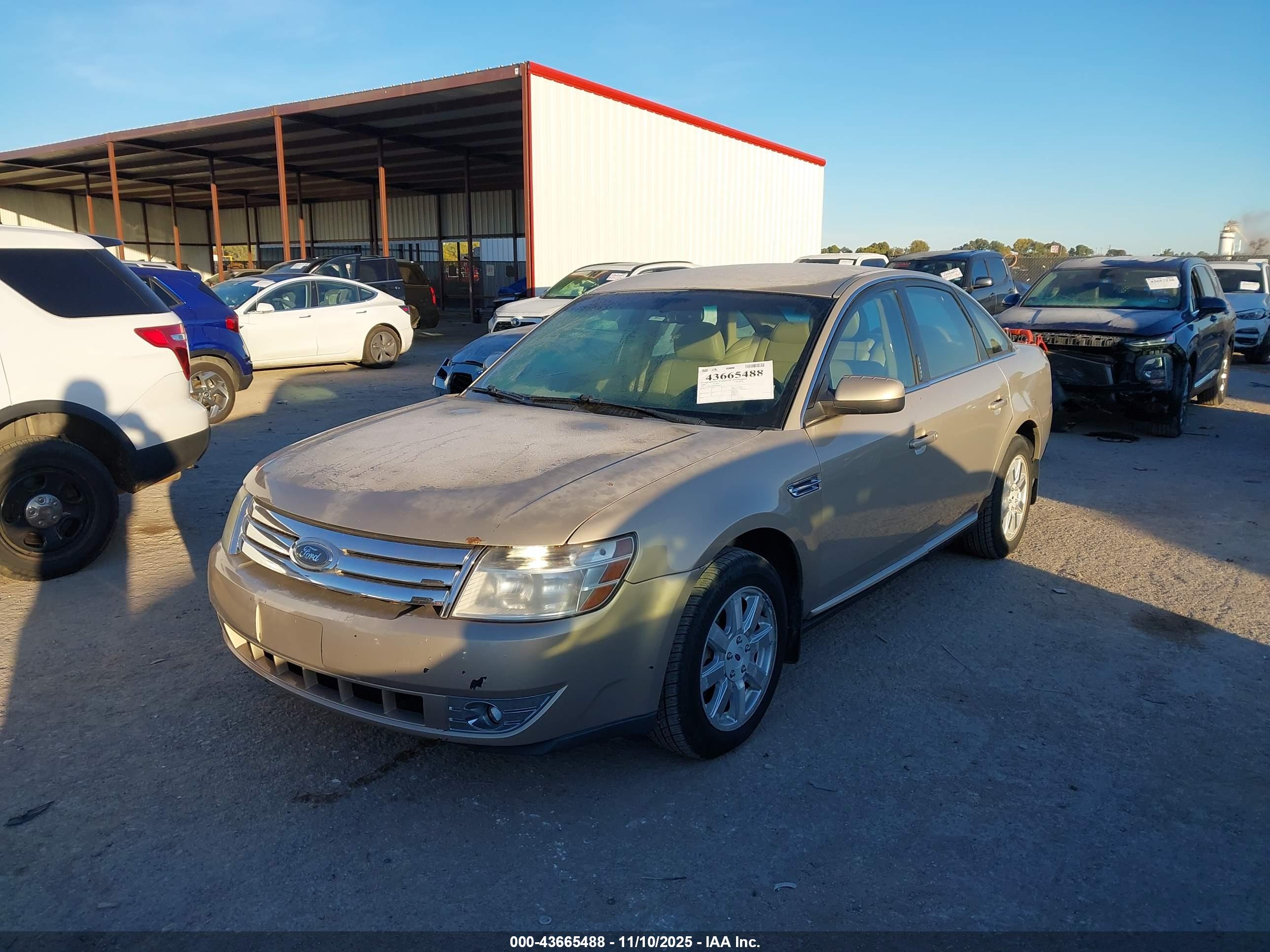 FORD TAURUS image 2