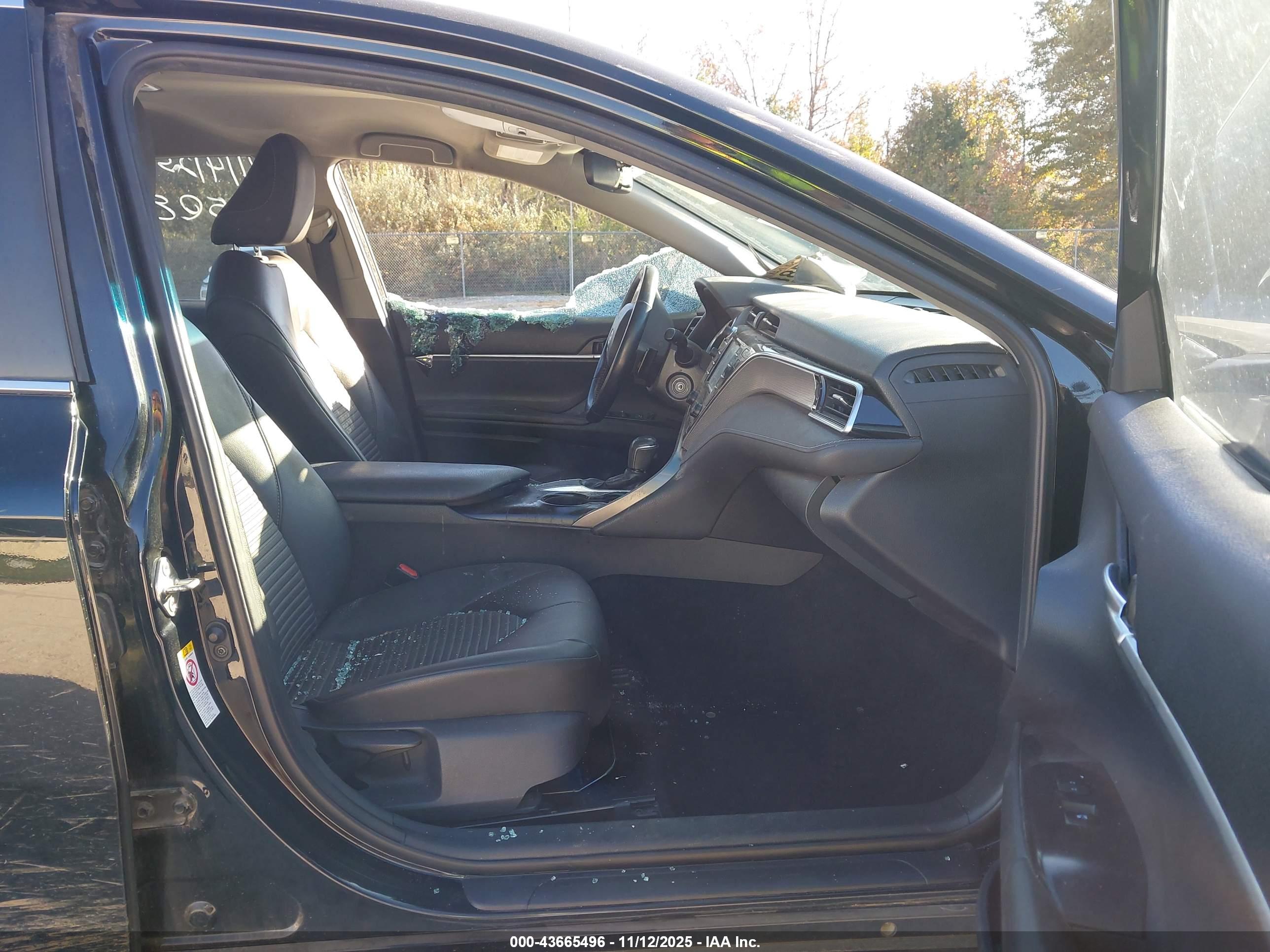 TOYOTA CAMRY image 5
