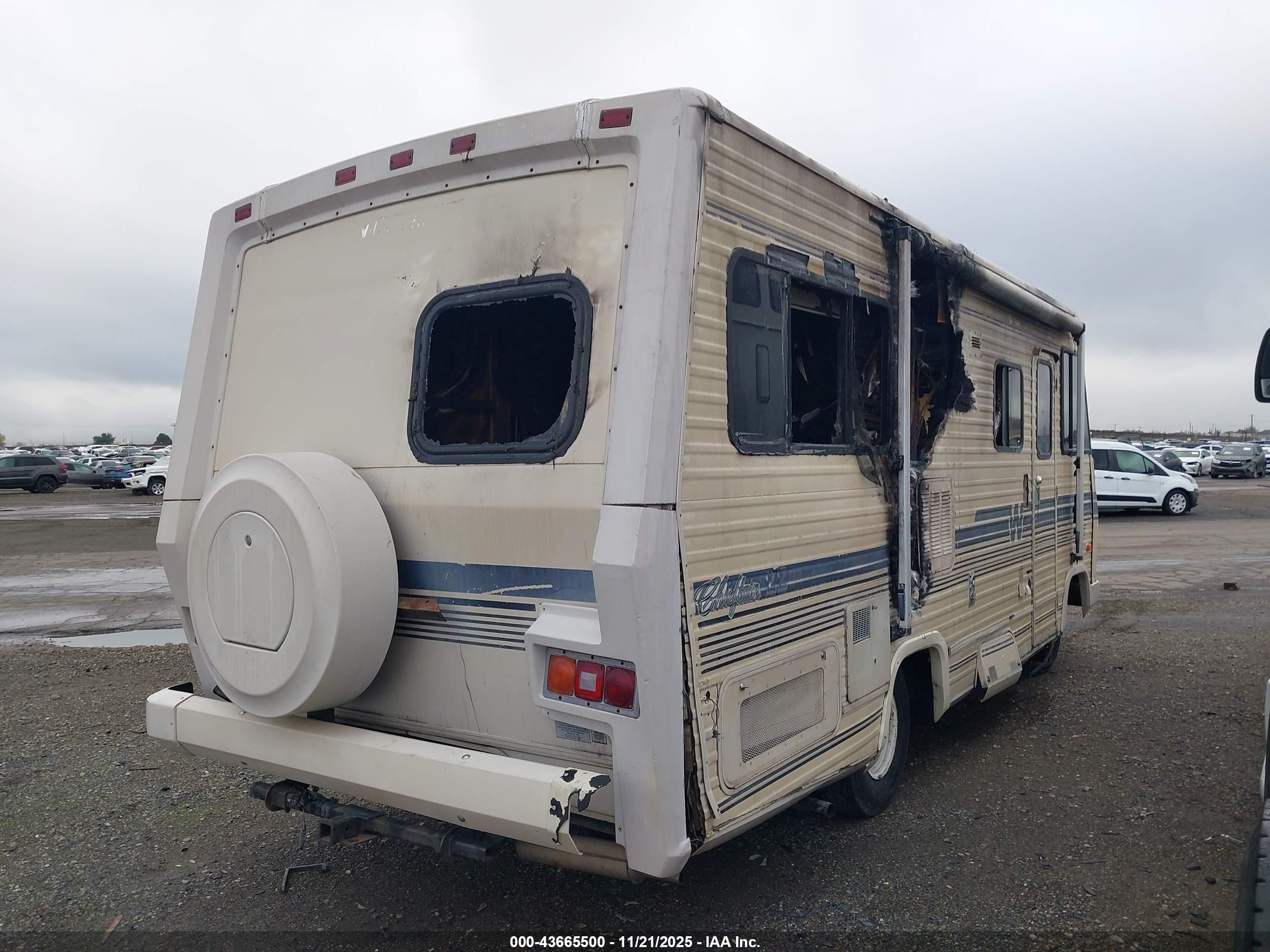 WINNEBAGO P30 image 4