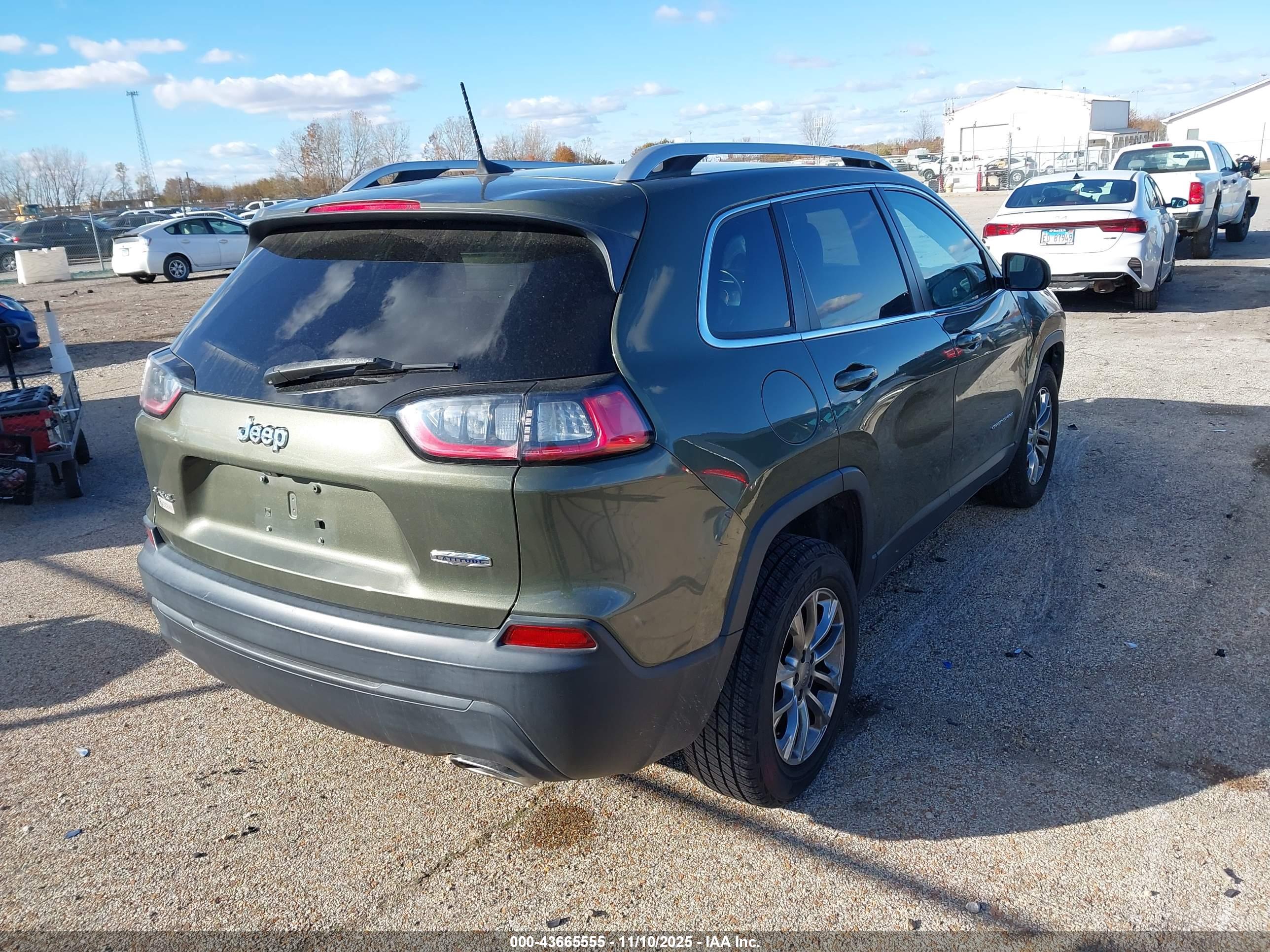 JEEP CHEROKEE image 4