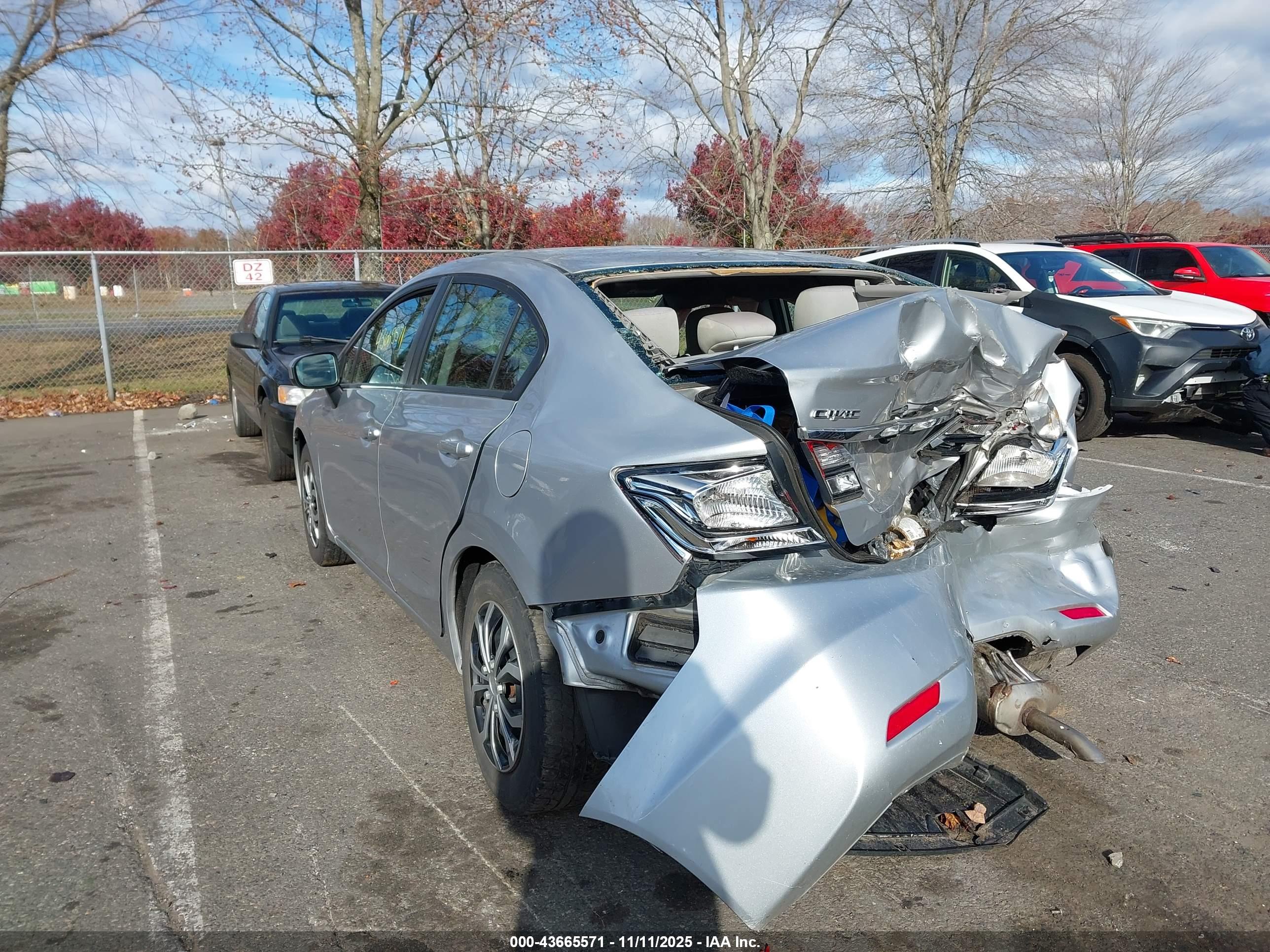 HONDA CIVIC image 3