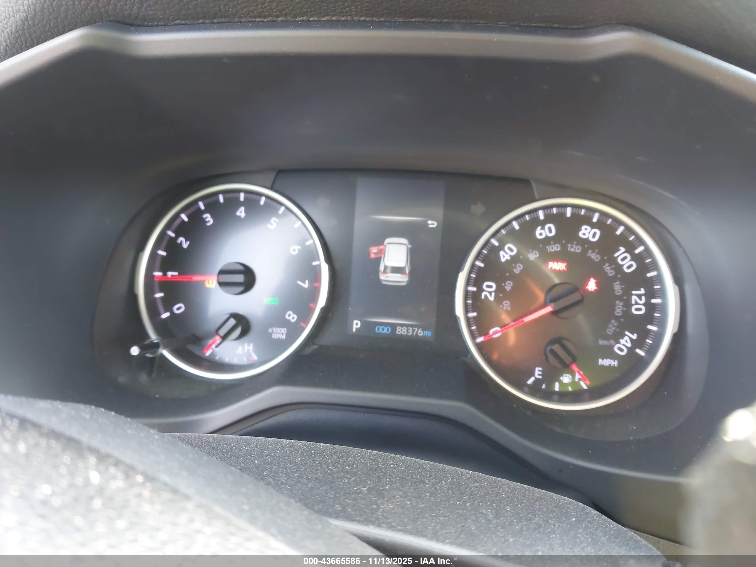 TOYOTA RAV4 image 7