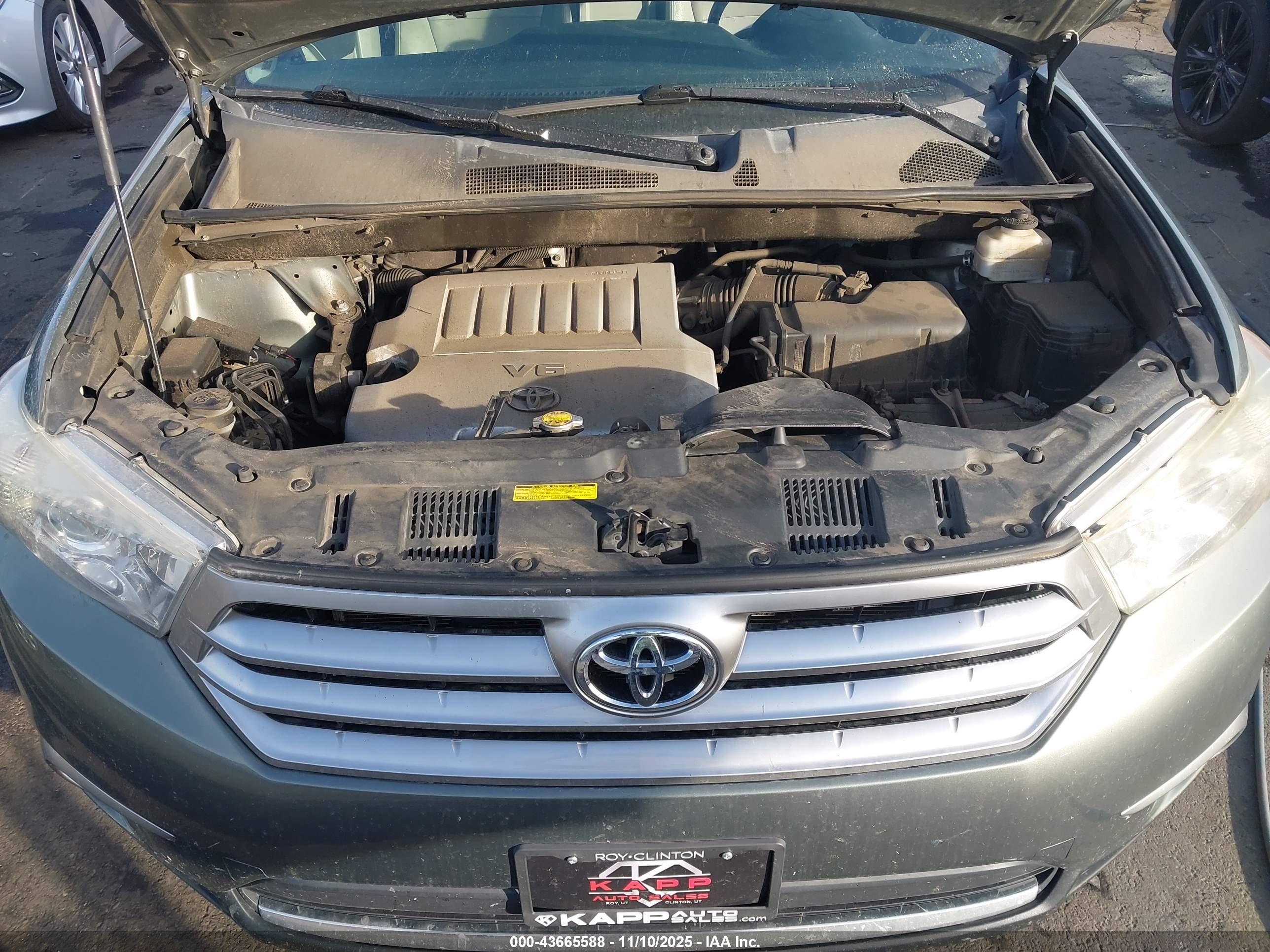 TOYOTA HIGHLANDER image 10