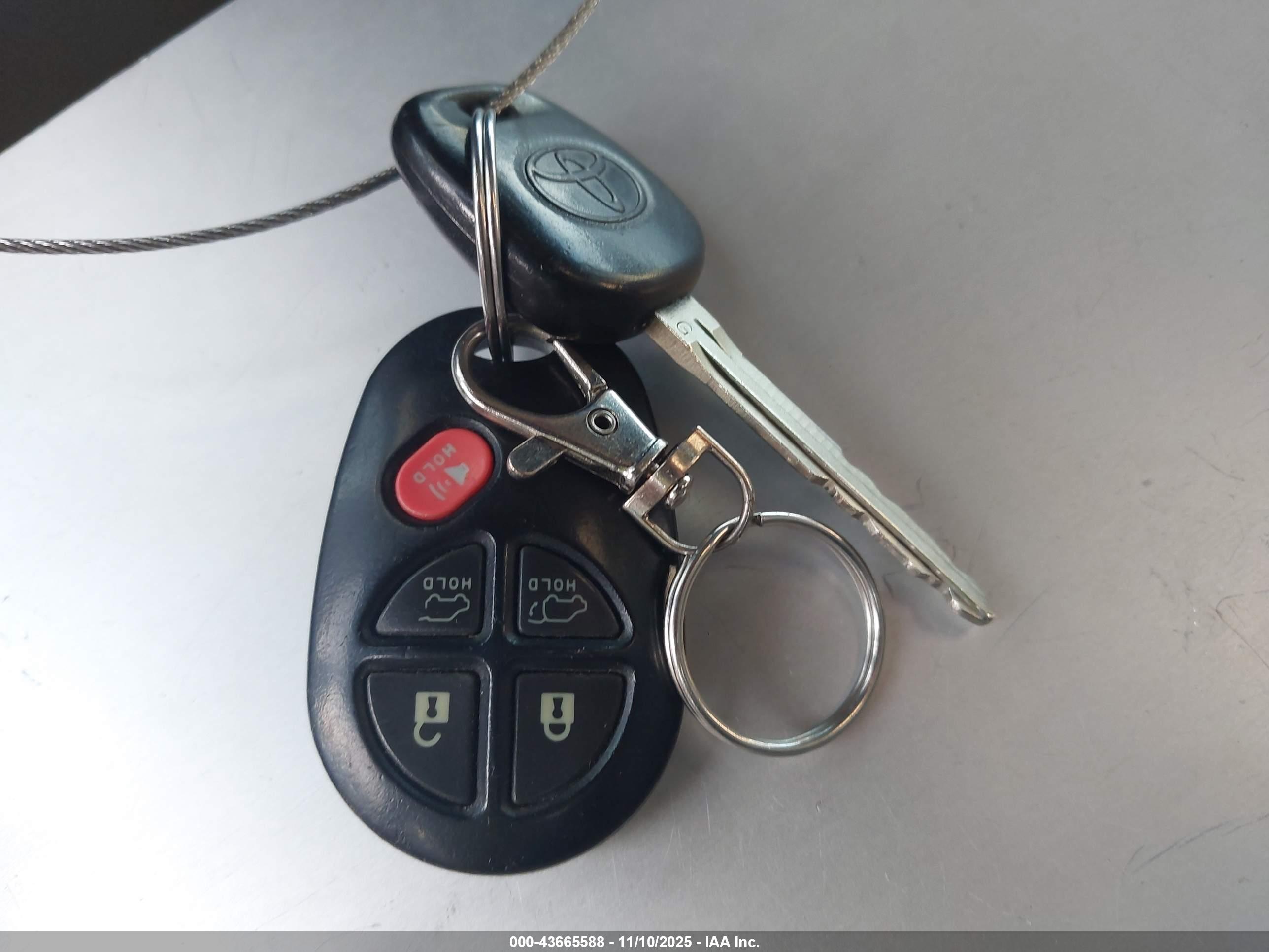 TOYOTA HIGHLANDER image 11