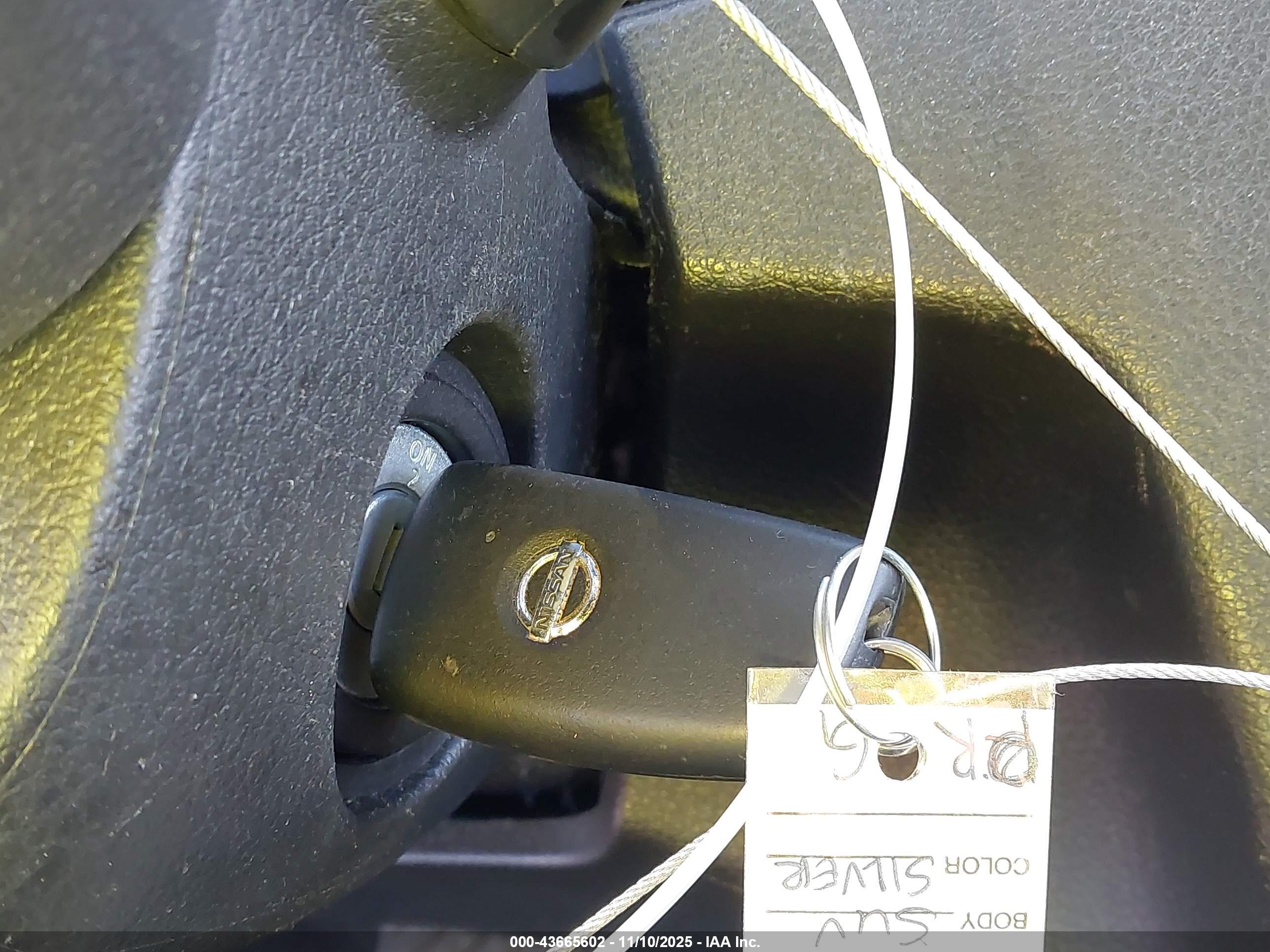 NISSAN ROGUE image 11