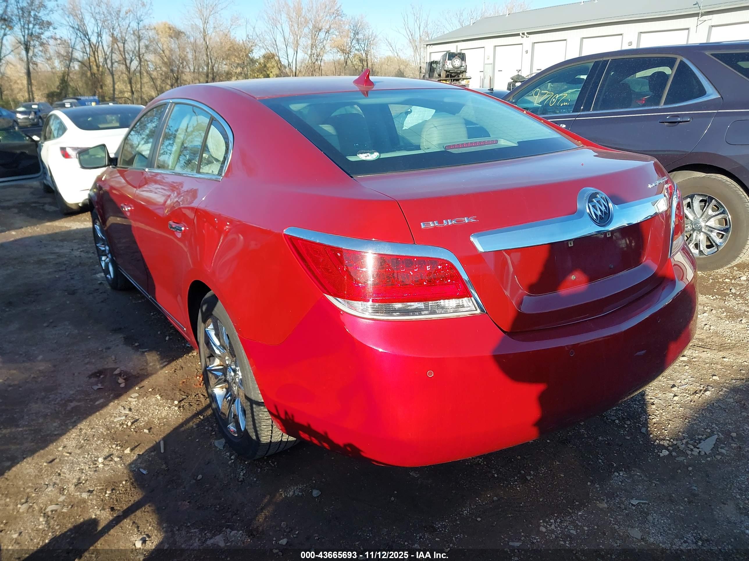 BUICK LACROSSE image 3