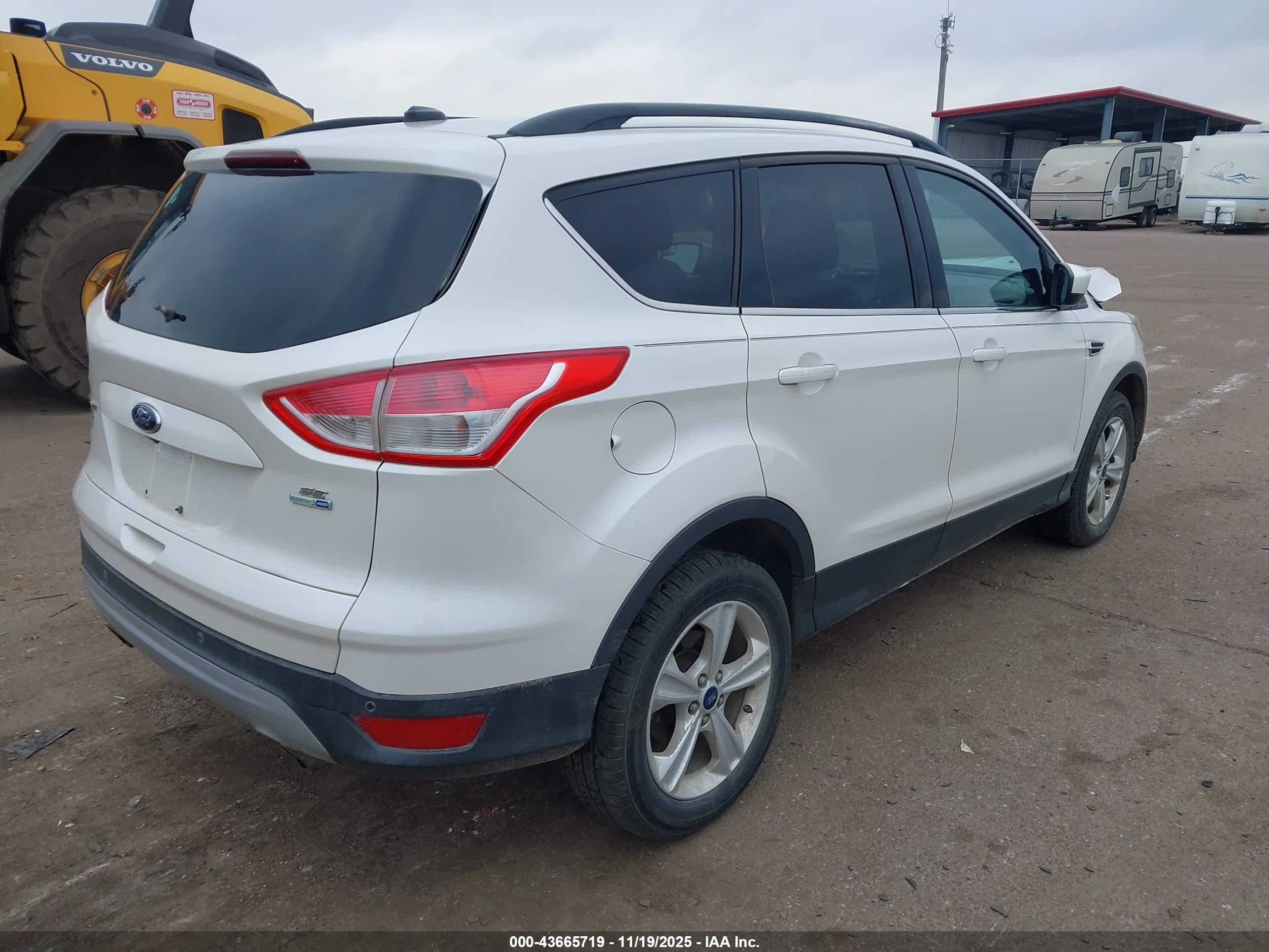 FORD ESCAPE image 4