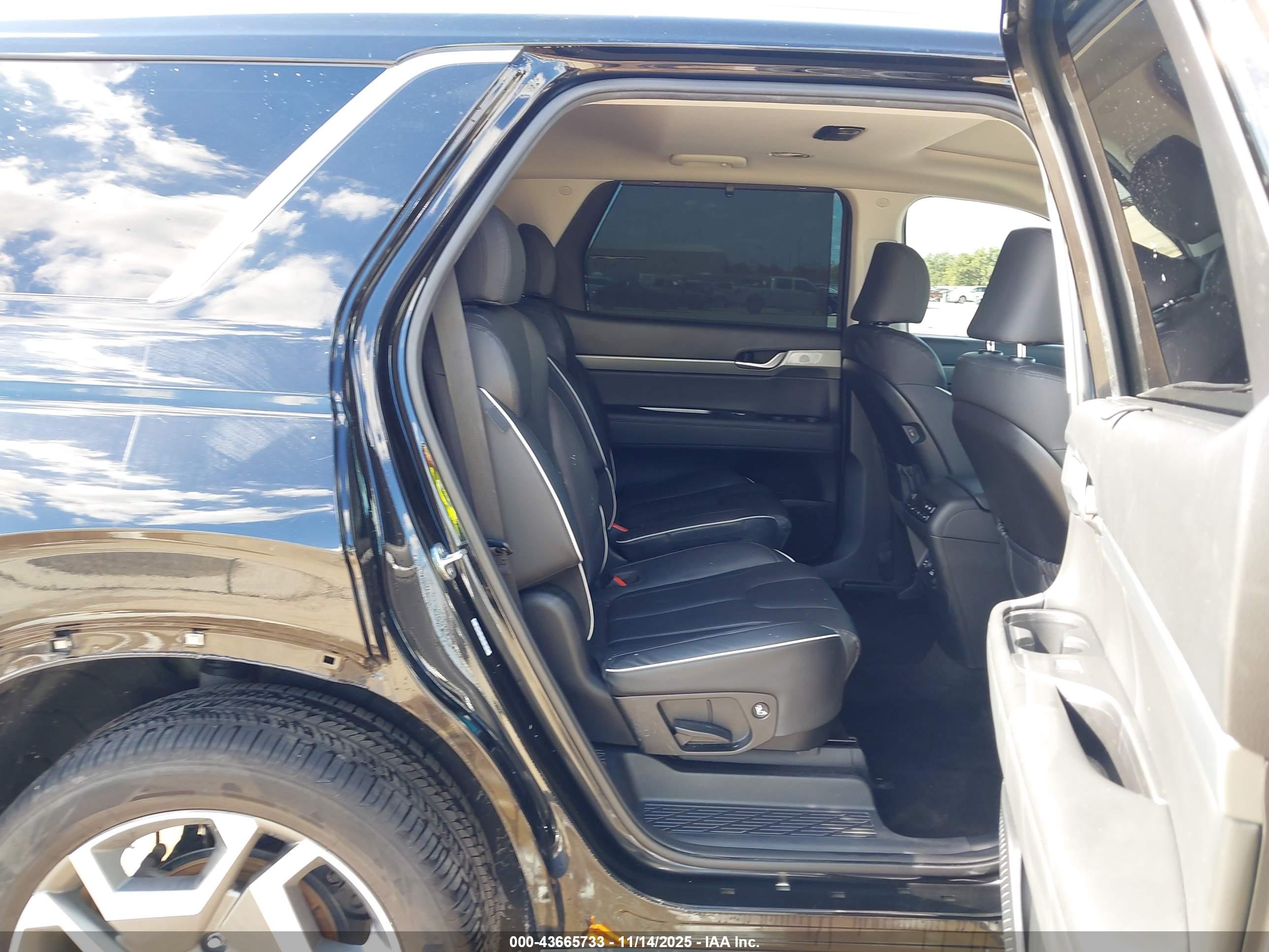 HYUNDAI PALISADE image 8