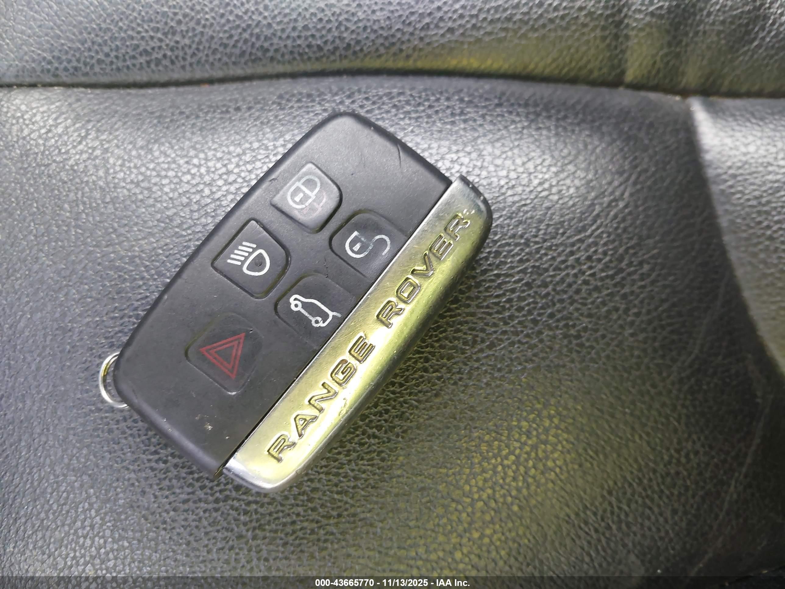LAND ROVER image 11