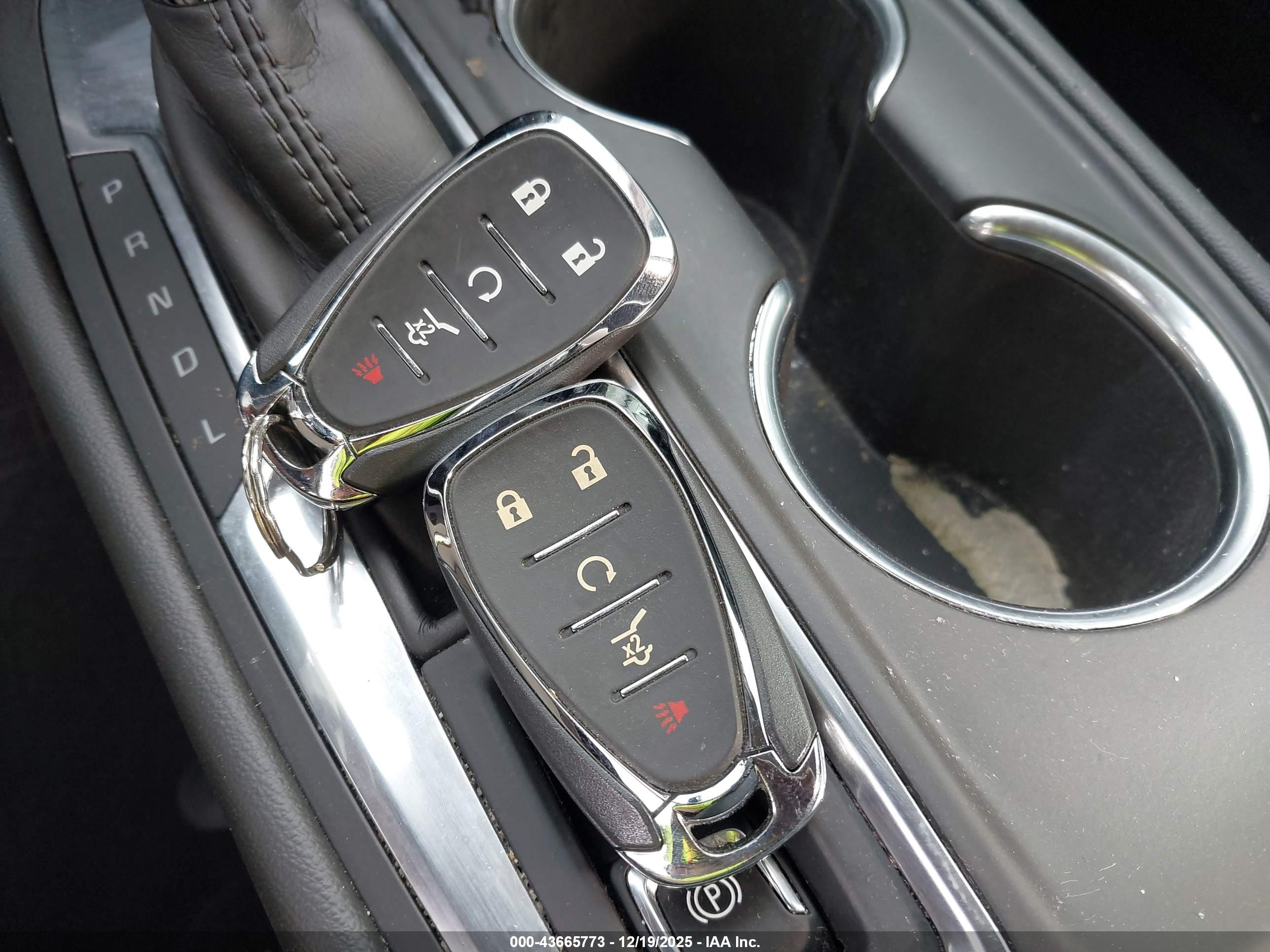 CHEVROLET EQUINOX image 11
