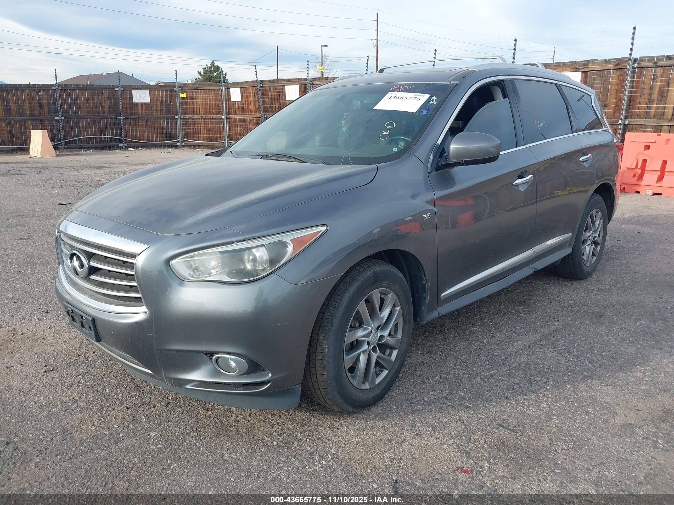 INFINITI QX60 image 2