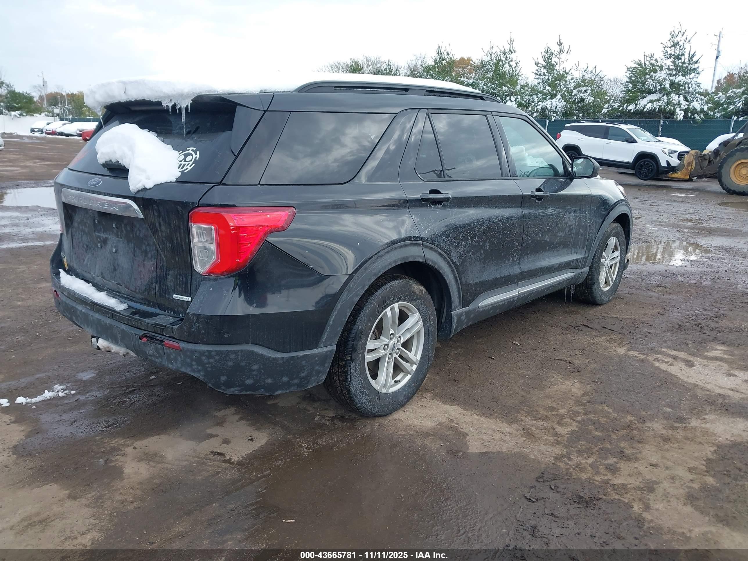 FORD EXPLORER image 4