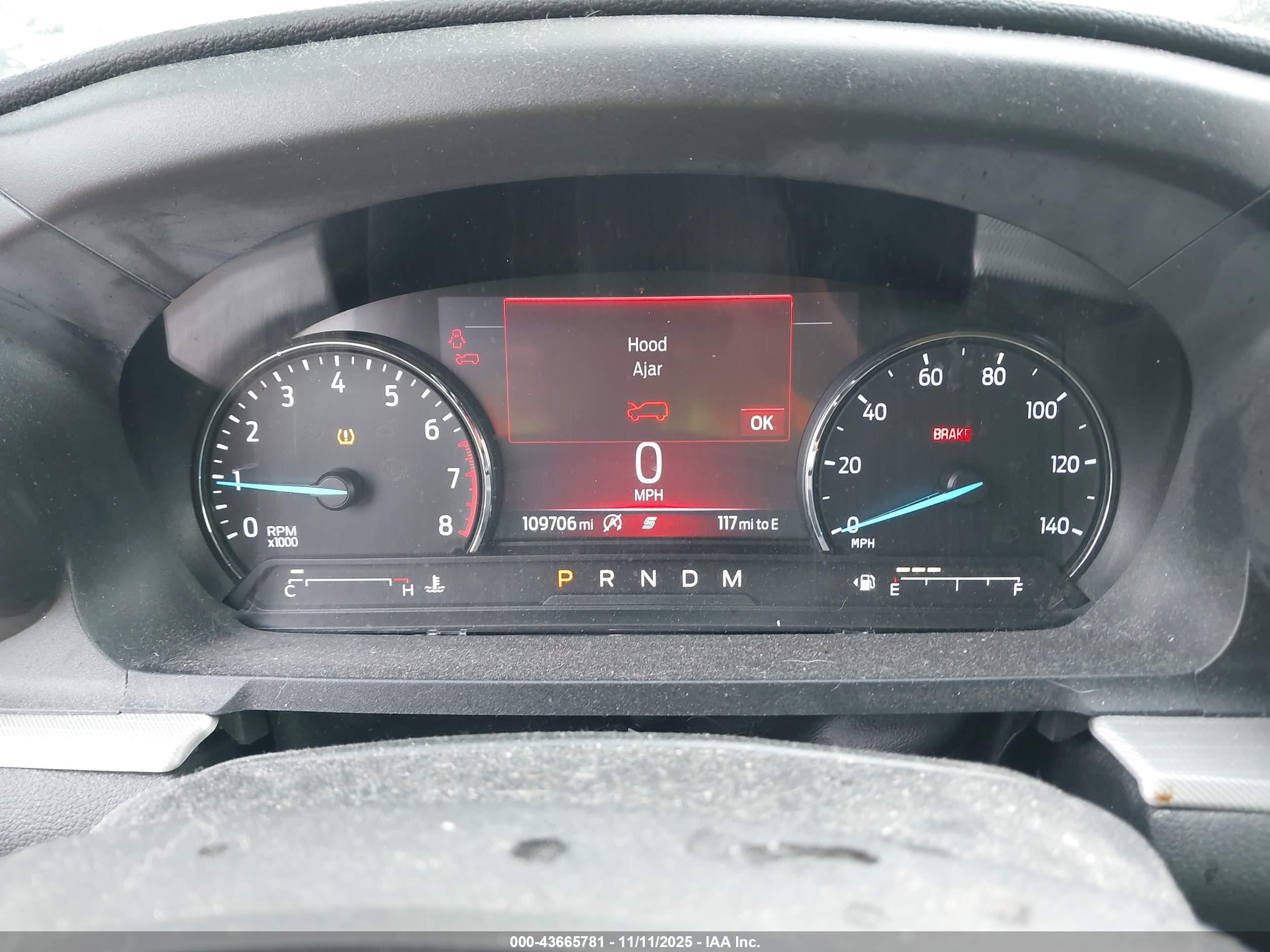 FORD EXPLORER image 7