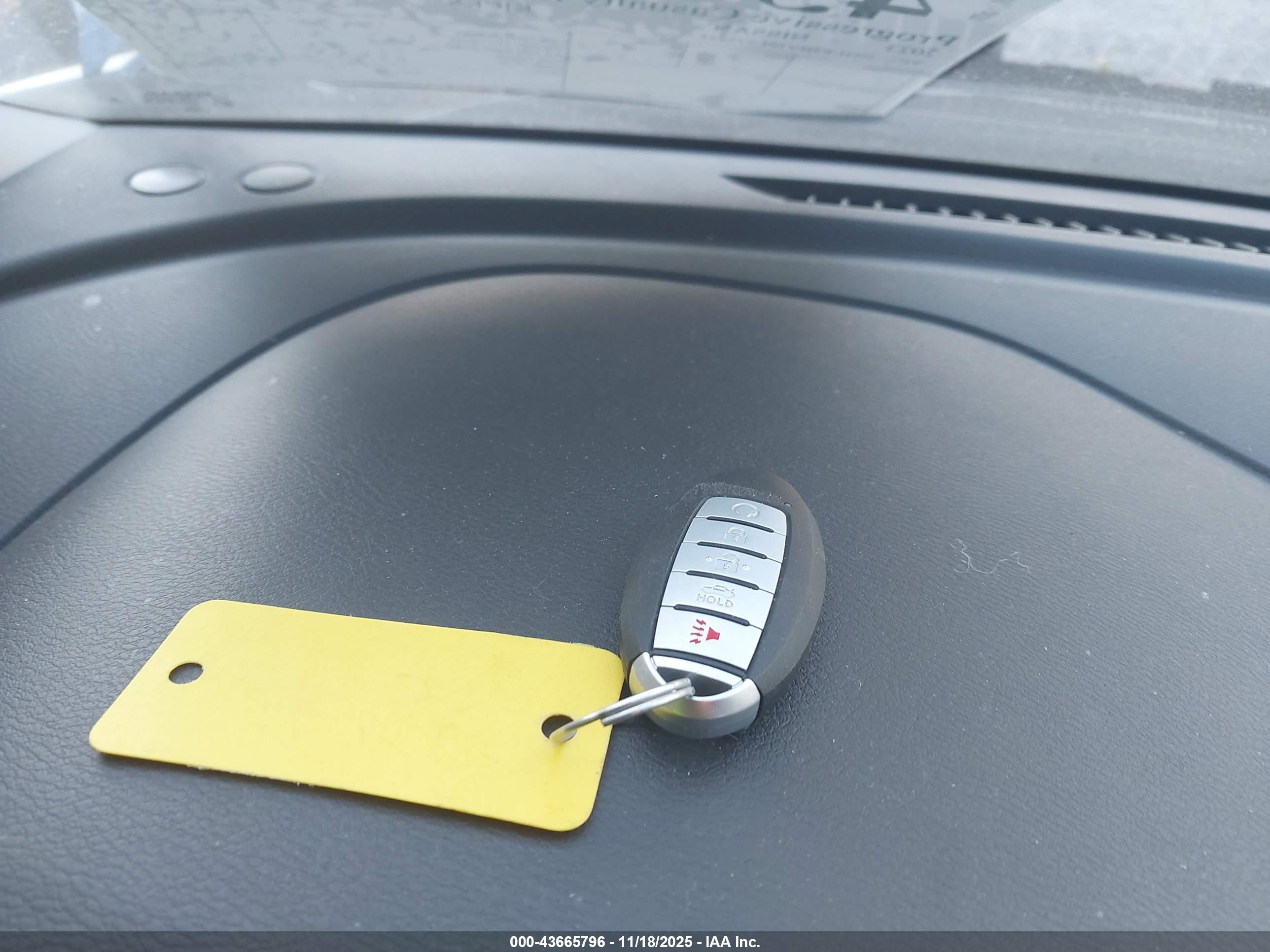 NISSAN KICKS image 11