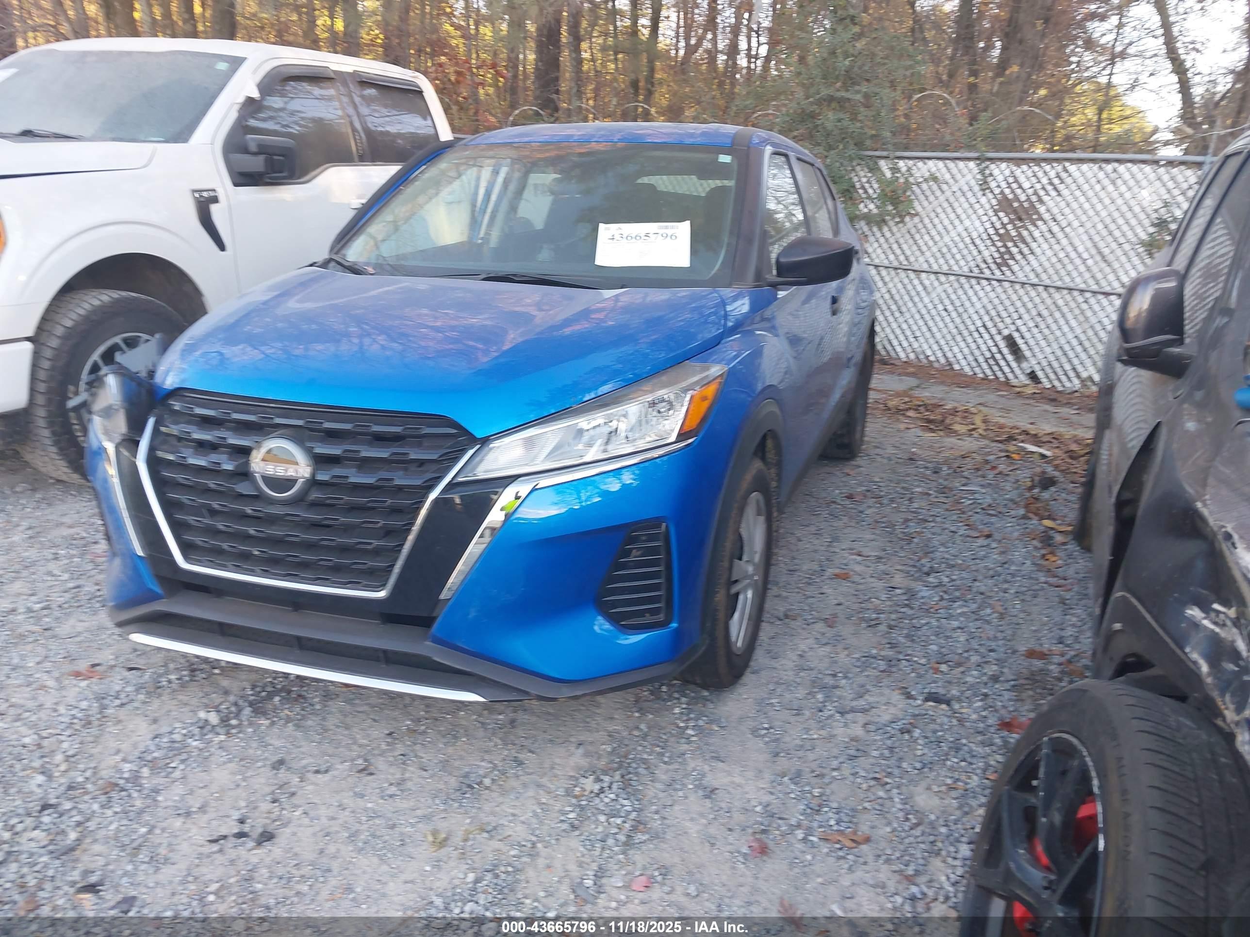 NISSAN KICKS image 2