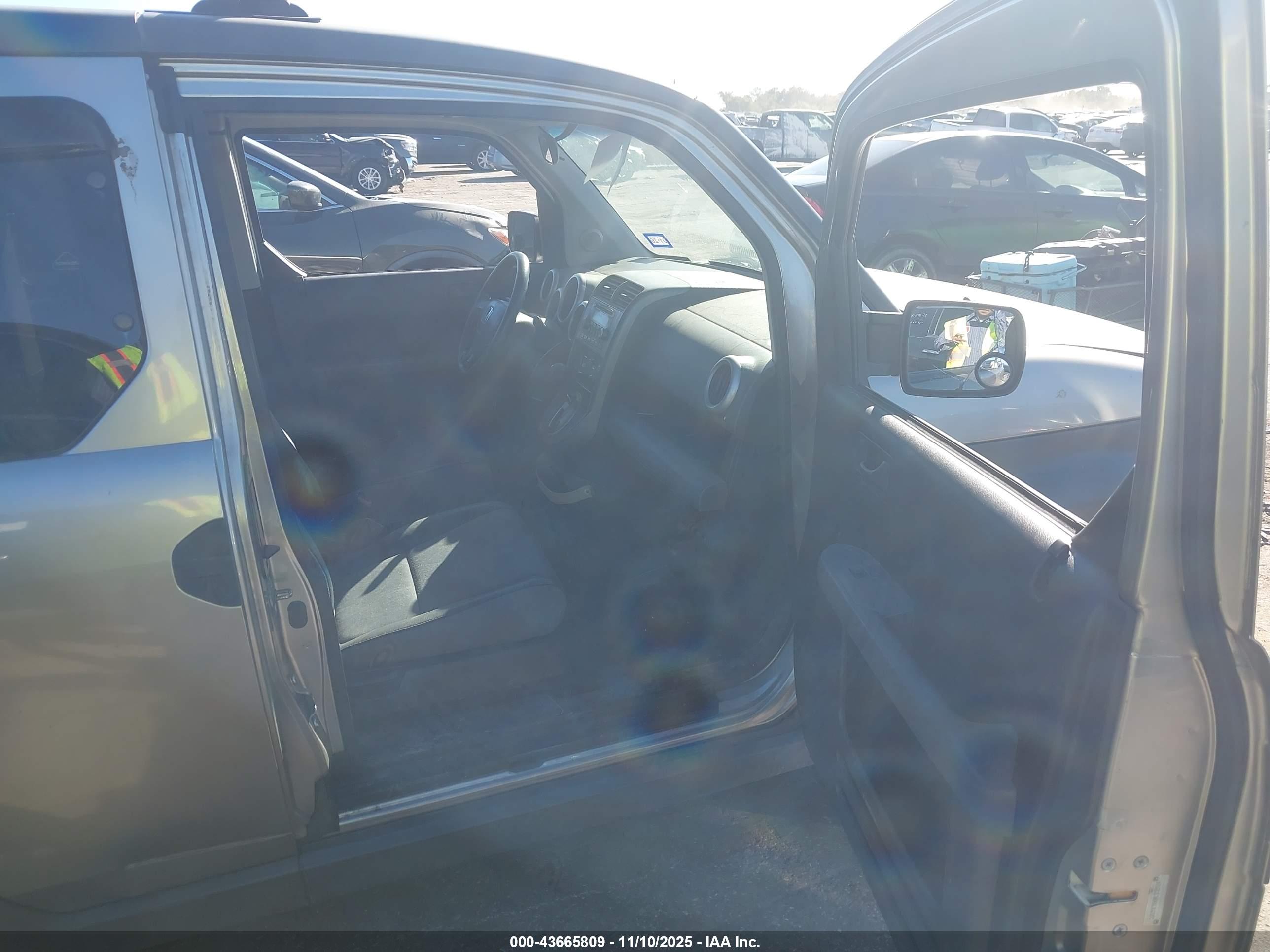 HONDA ELEMENT image 5