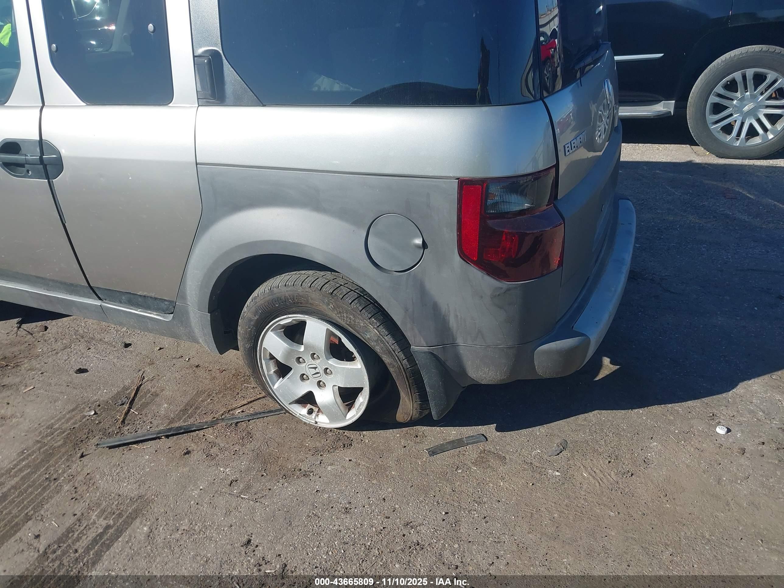HONDA ELEMENT image 6