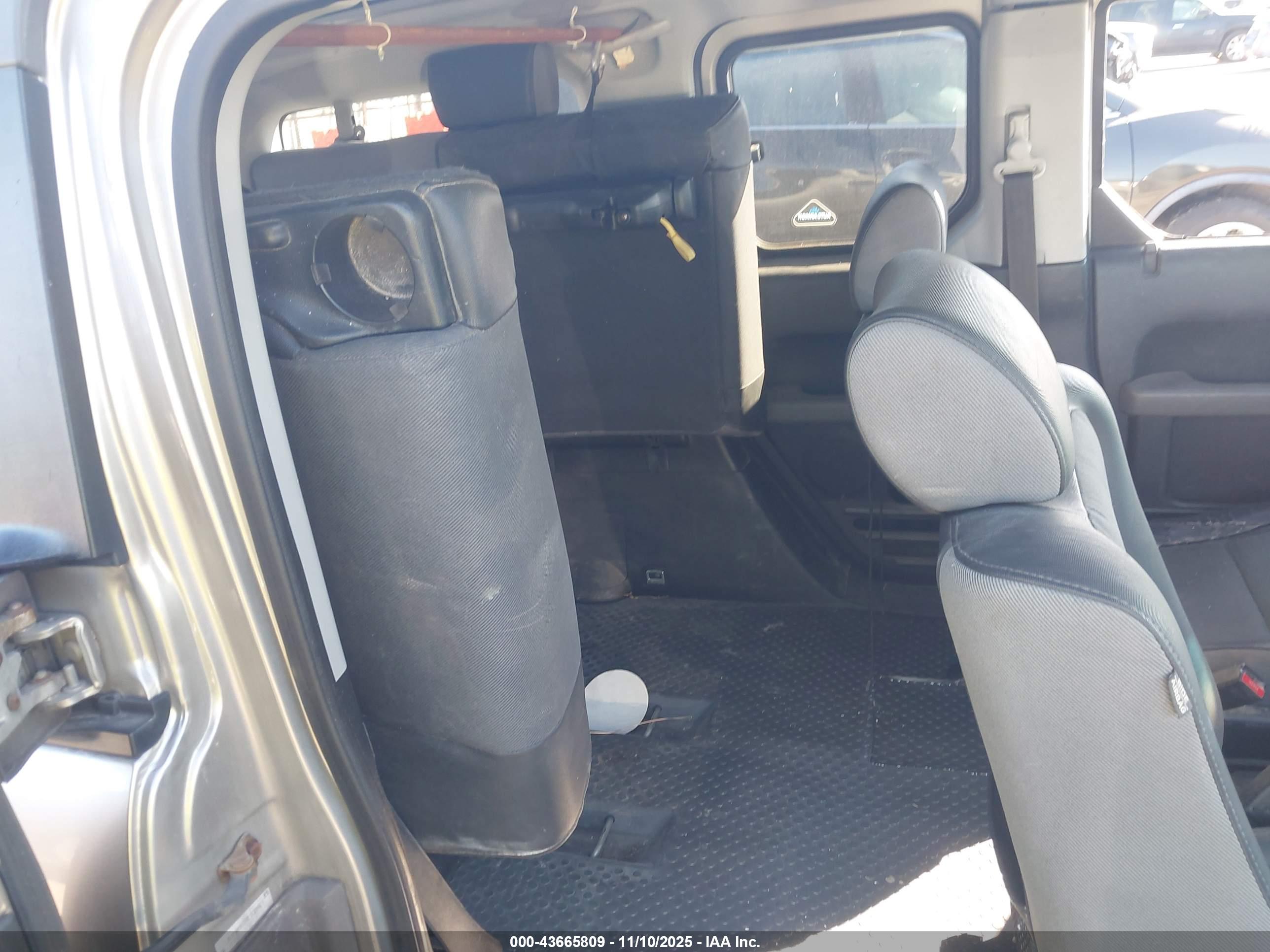 HONDA ELEMENT image 8