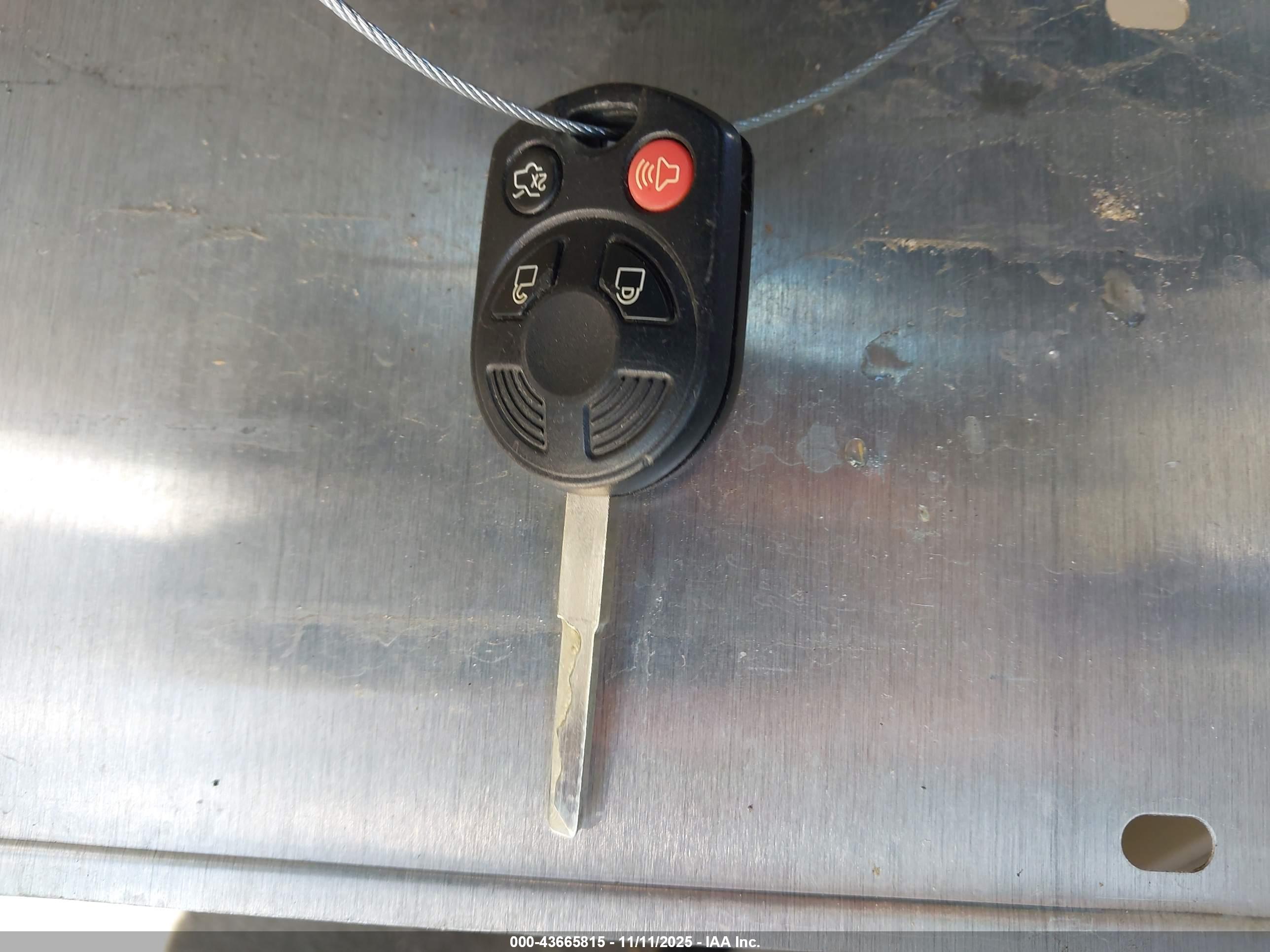 FORD ESCAPE image 11