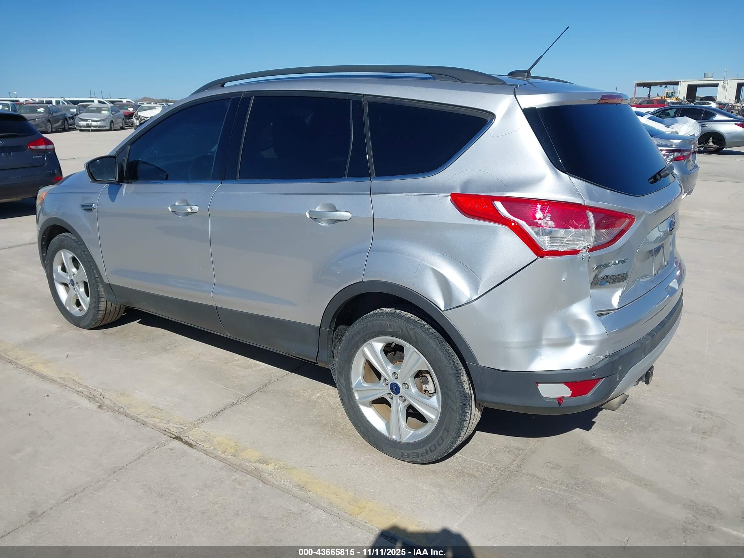 FORD ESCAPE image 3