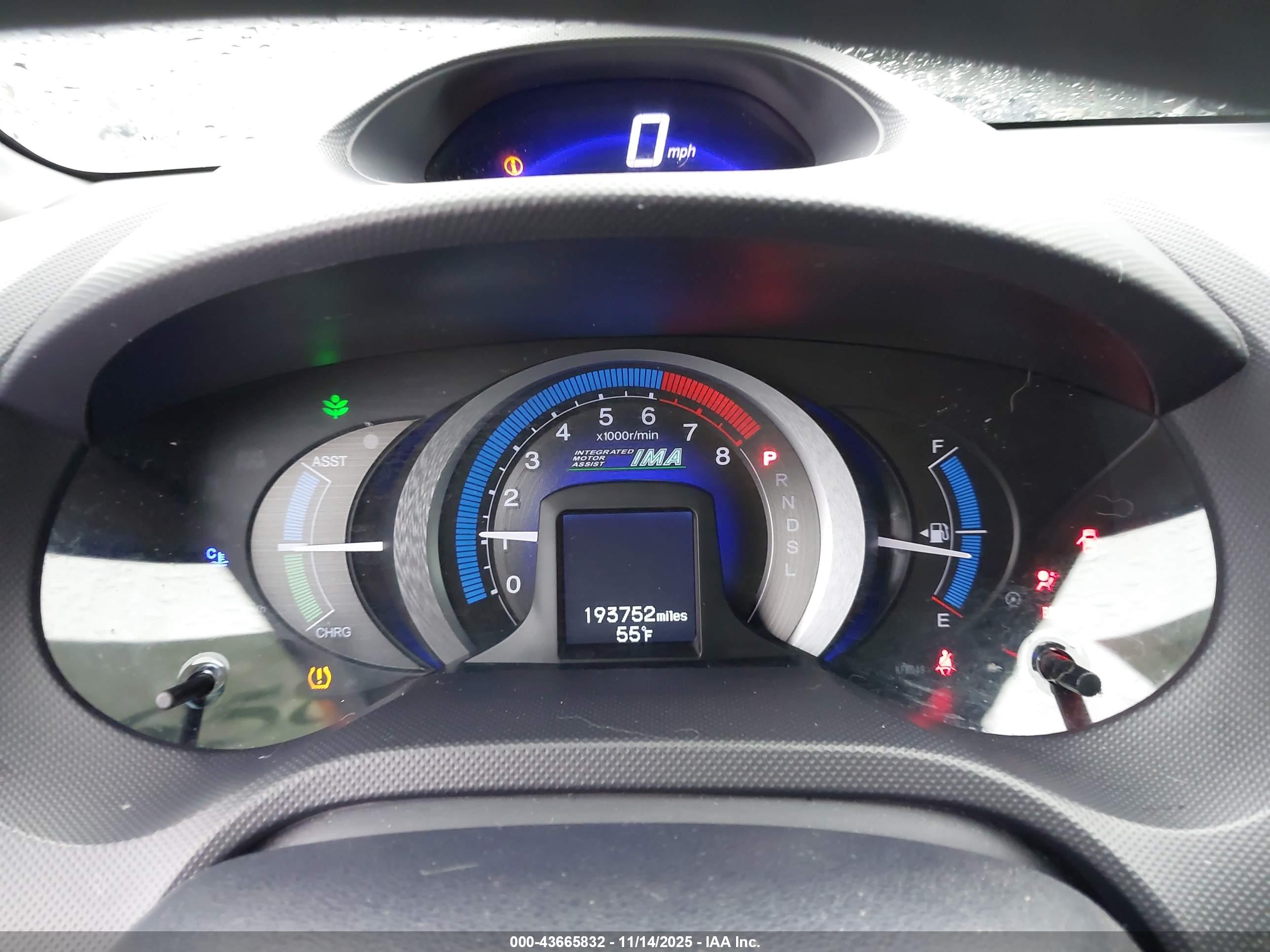 HONDA INSIGHT image 7