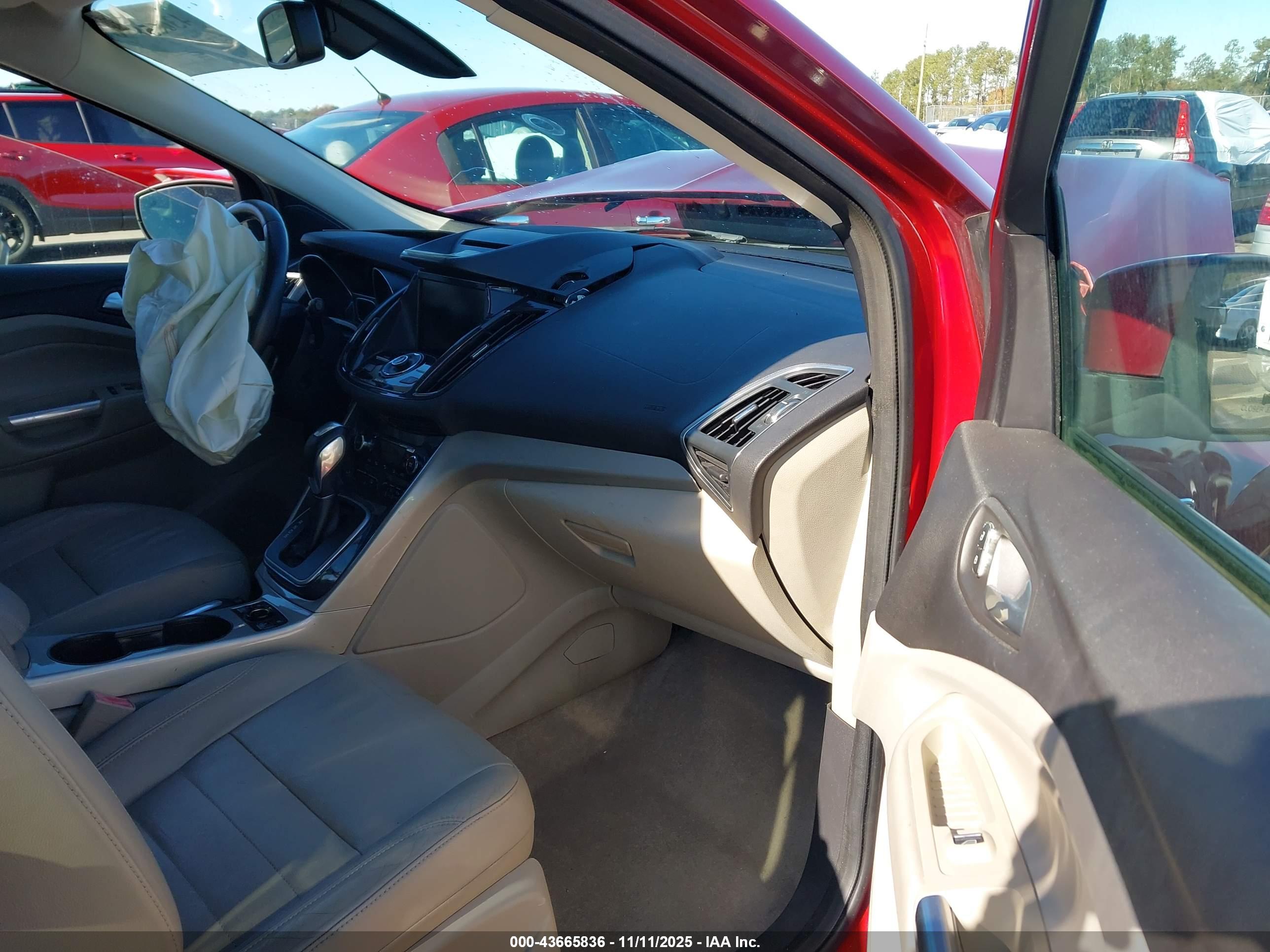 FORD ESCAPE image 5