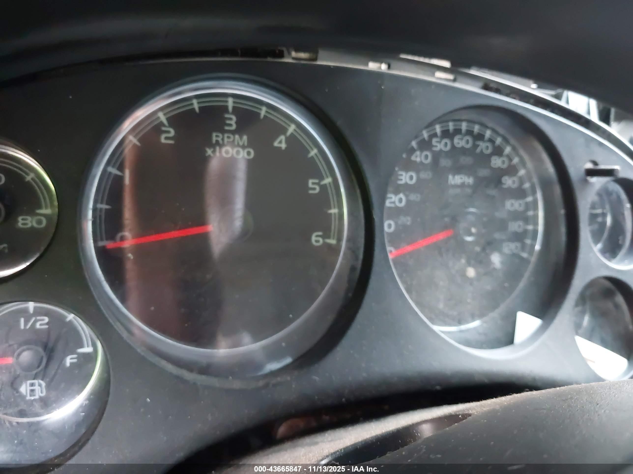 GMC YUKON image 7