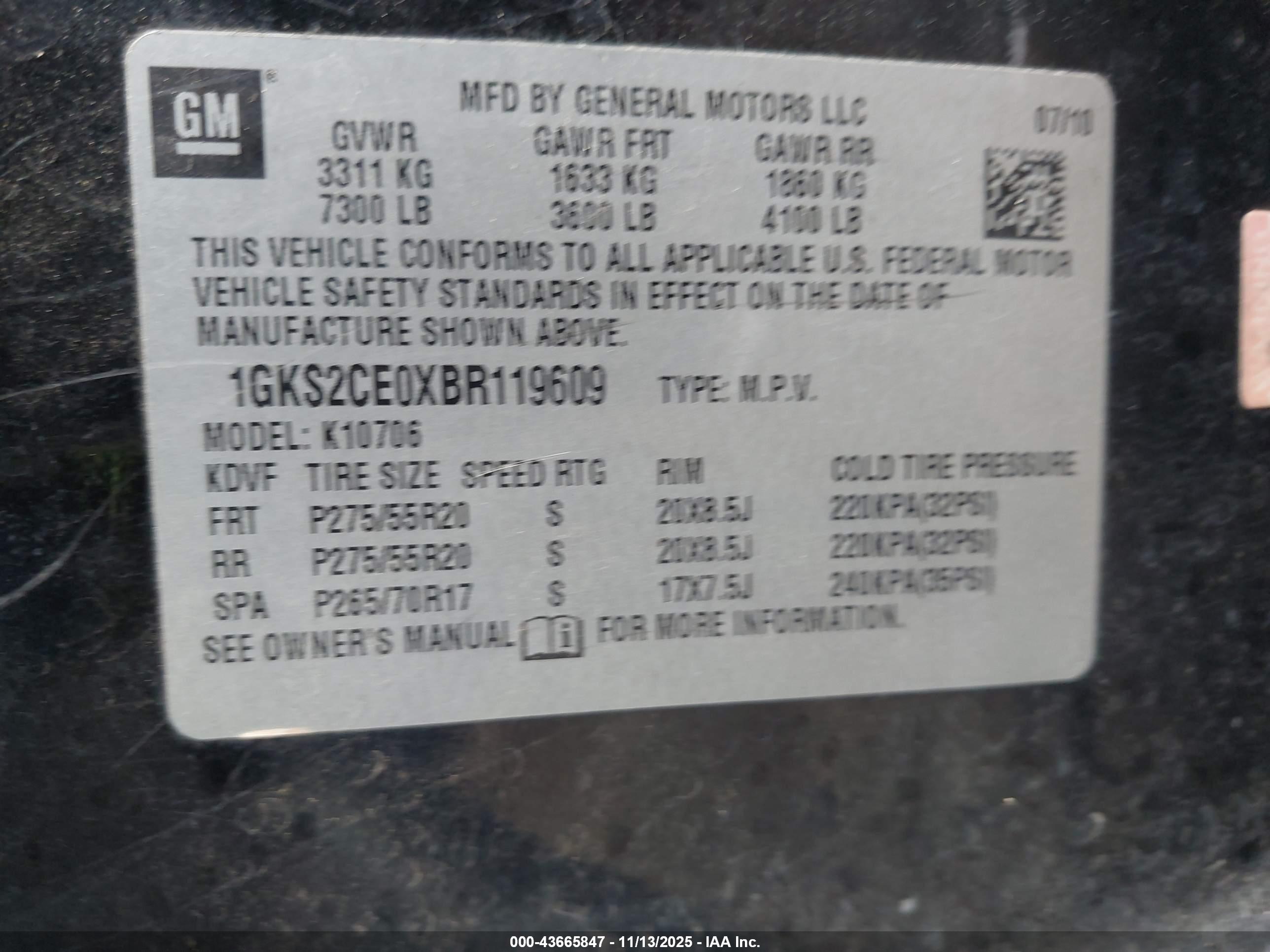 GMC YUKON image 9